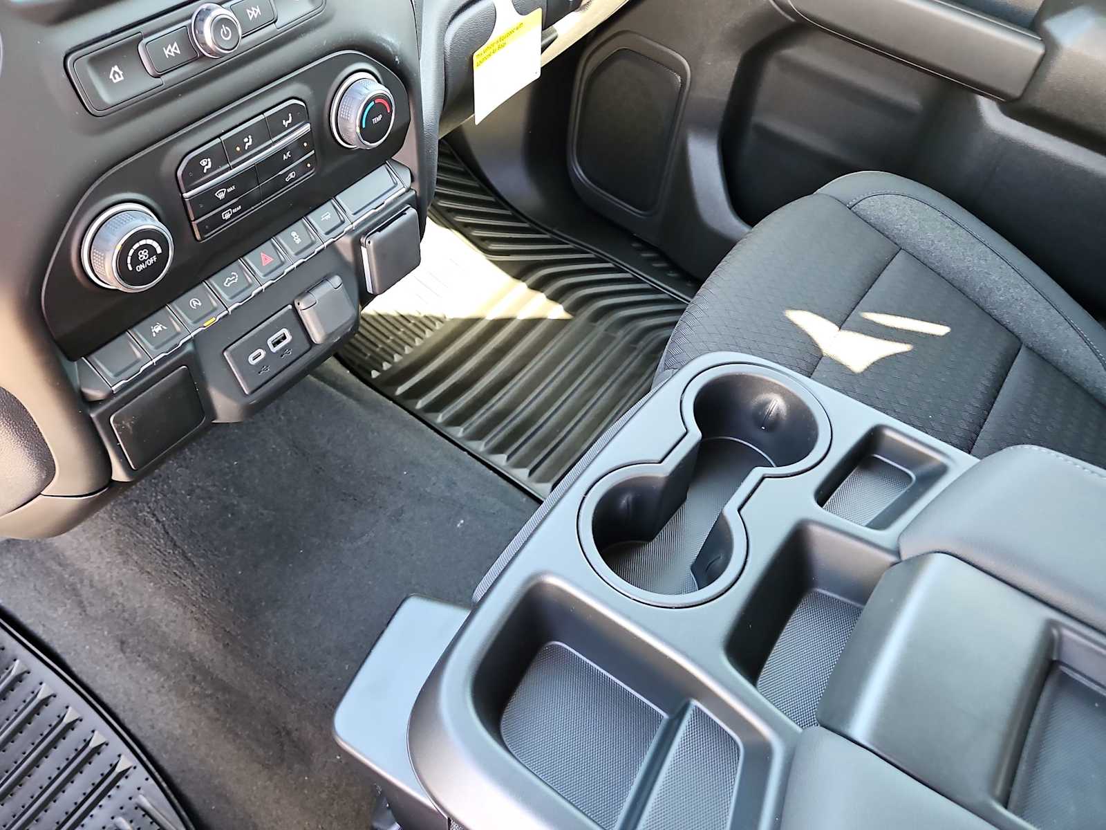 Thumbnail: 2026 Chevrolet Silverado 1500 - 20