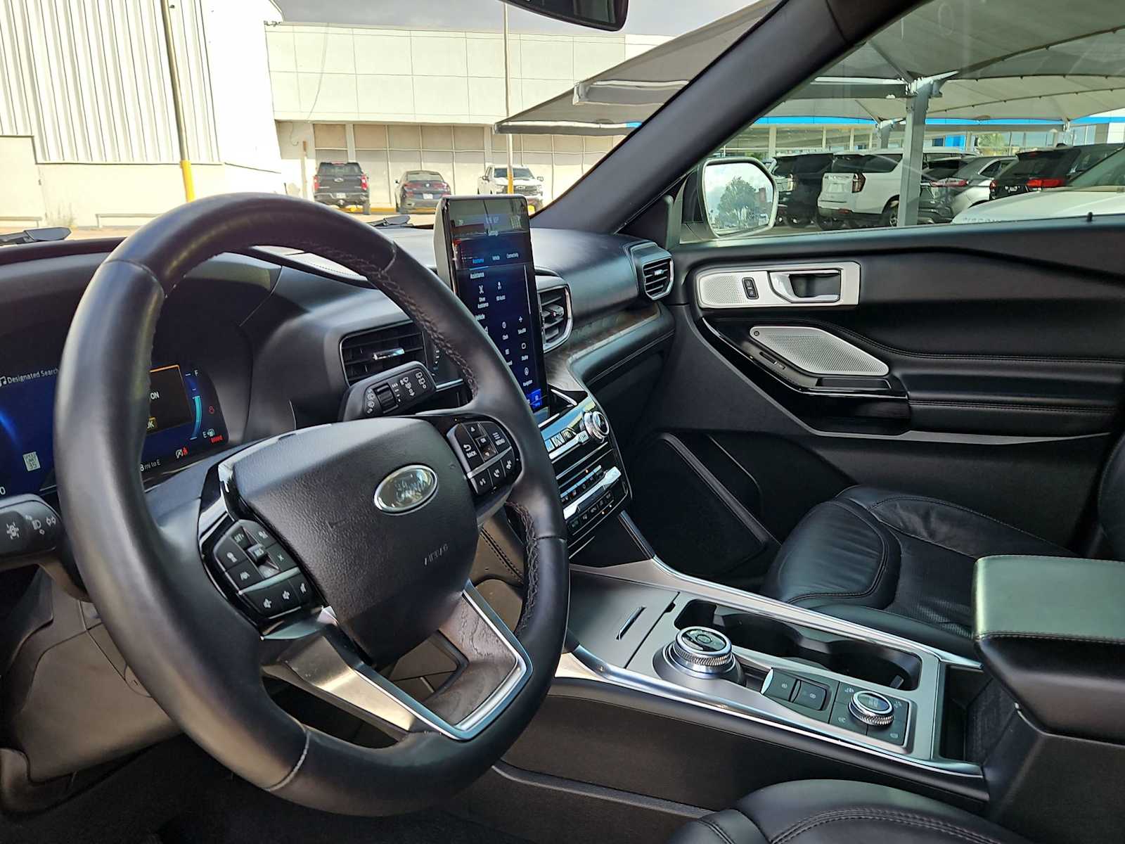 Thumbnail: 2022 Ford Explorer - 10