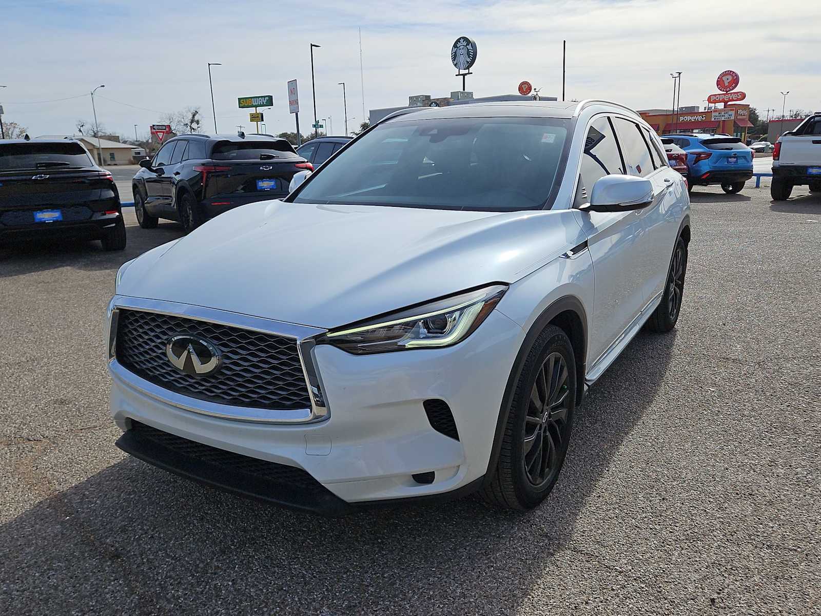 Thumbnail: 2023 INFINITI QX50 - 4