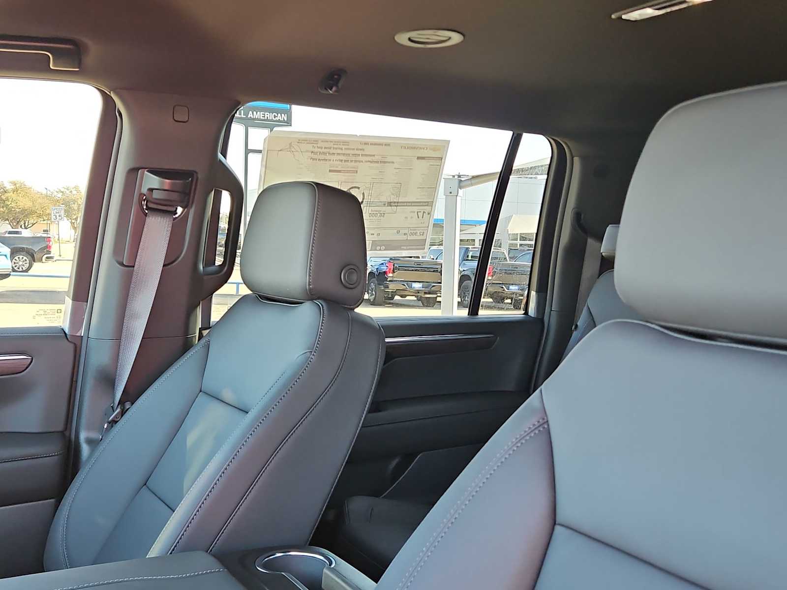 Thumbnail: 2026 Chevrolet Suburban - 15