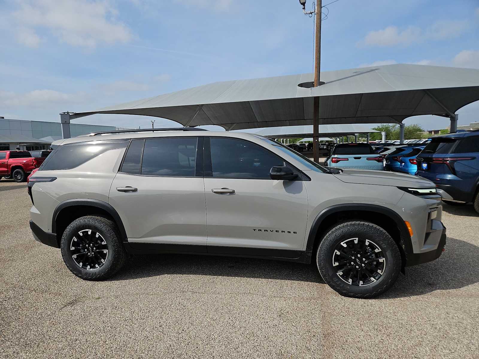 Thumbnail: 2026 Chevrolet Traverse - 9