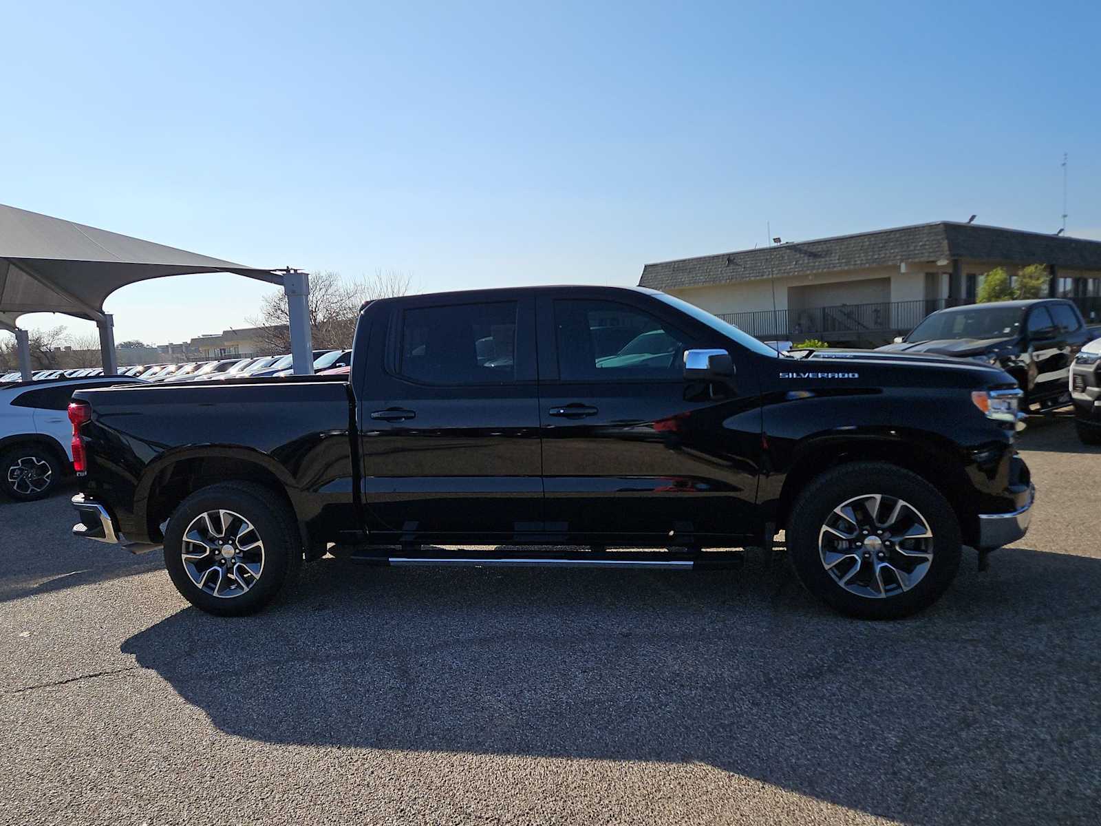 Thumbnail: 2026 Chevrolet Silverado 1500 - 9