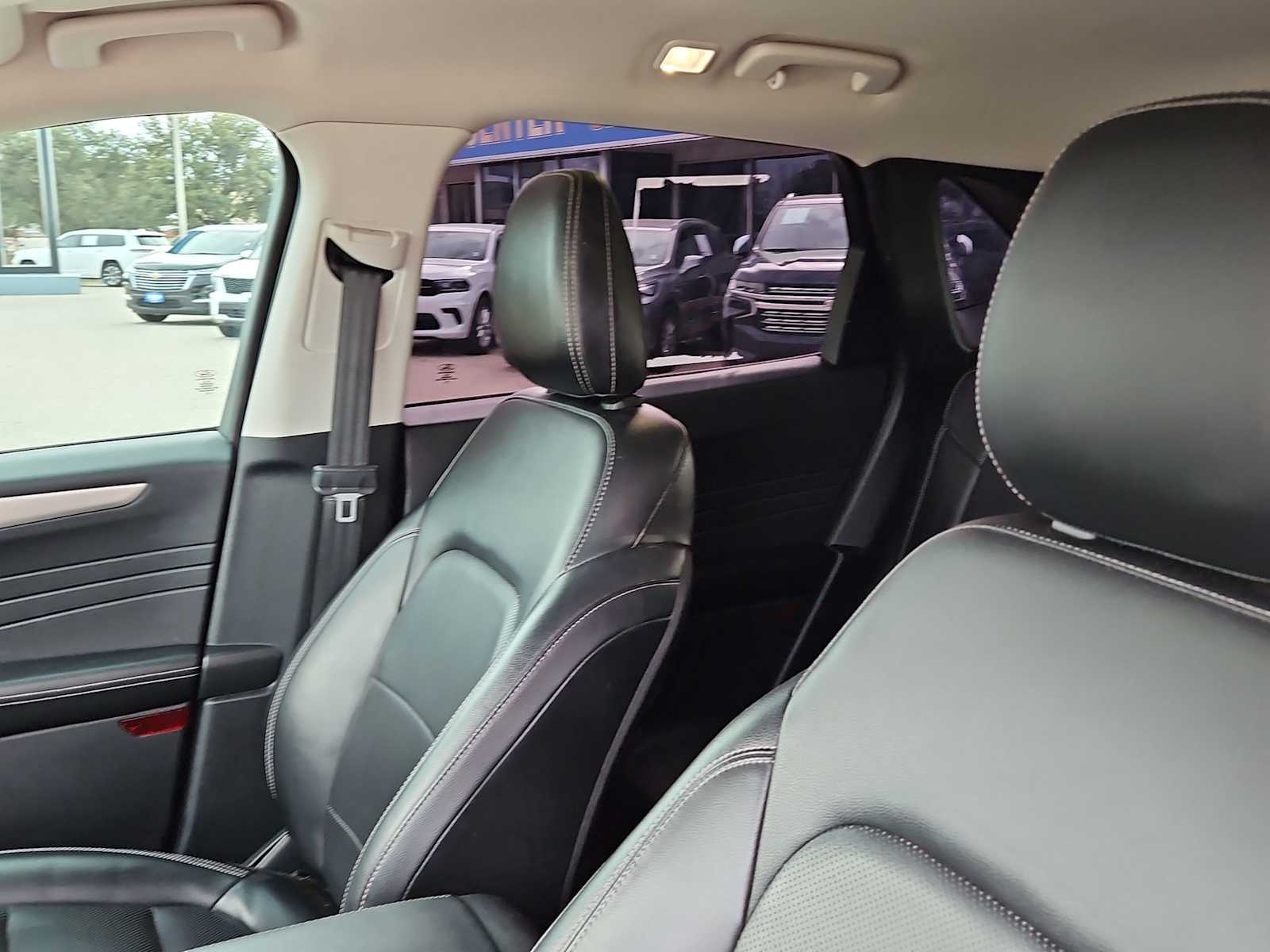 Thumbnail: 2022 Ford Escape - 15