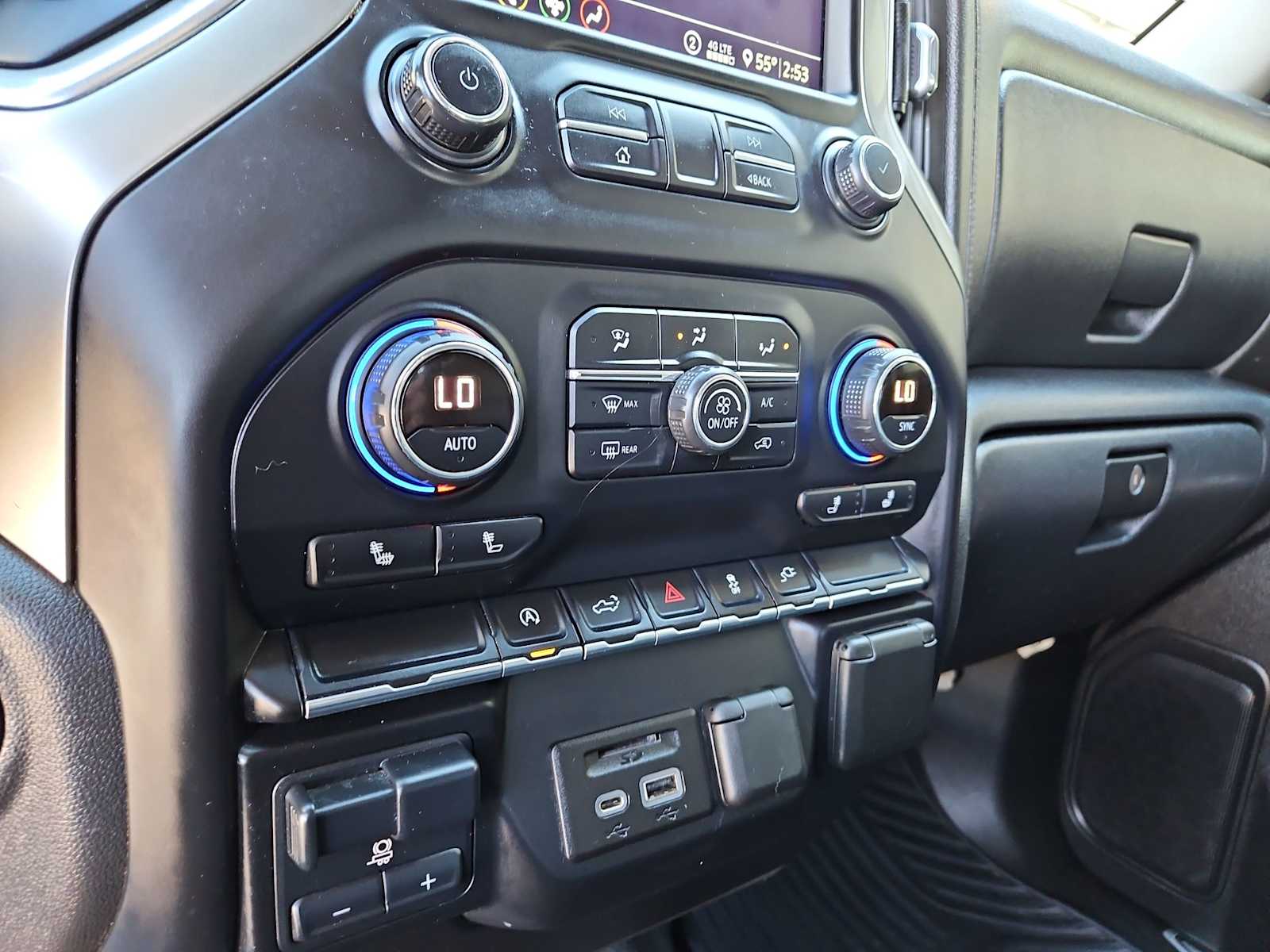 Thumbnail: 2020 Chevrolet Silverado 1500 - 29