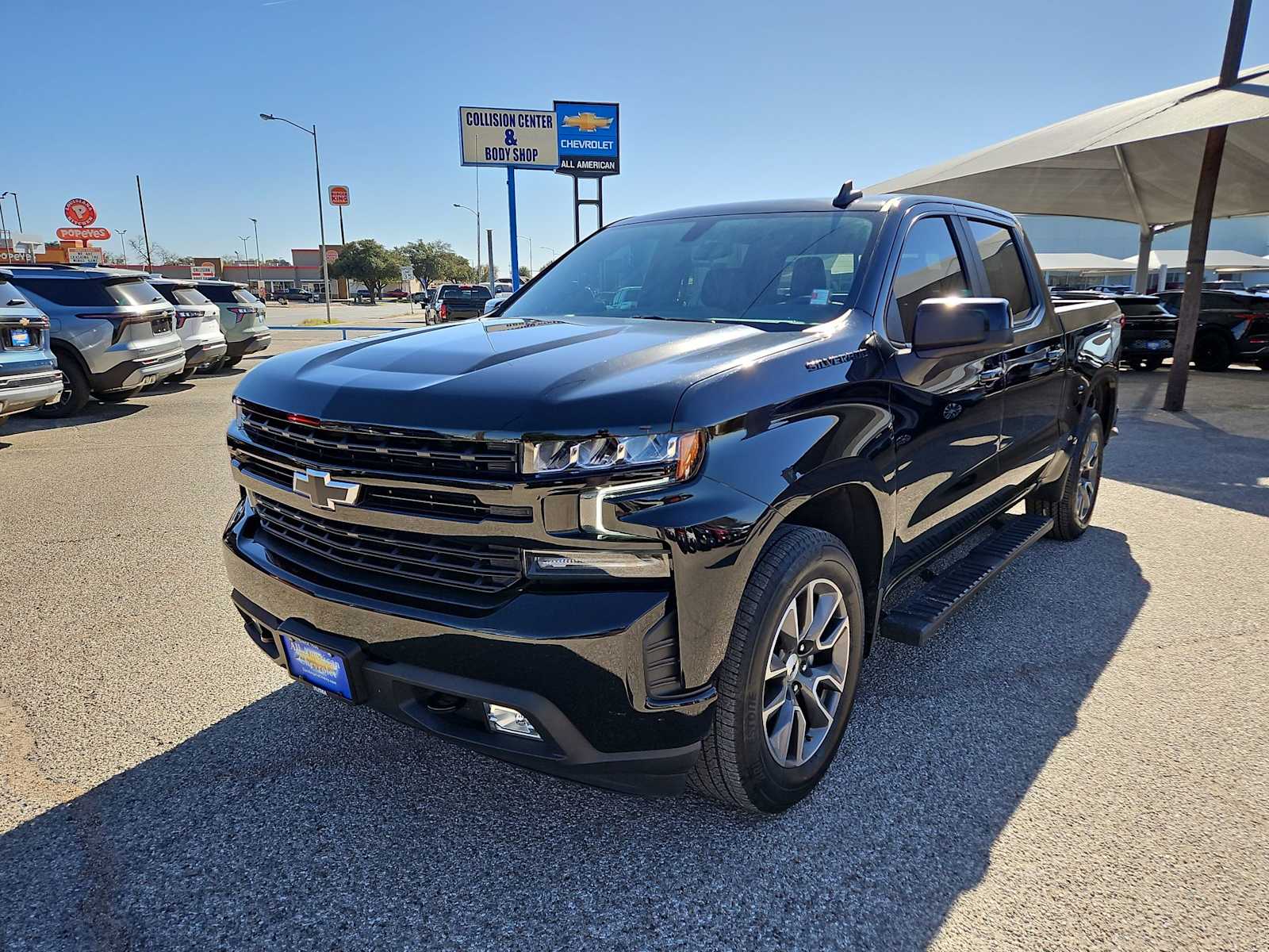 Thumbnail: 2022 Chevrolet Silverado 1500 - 4