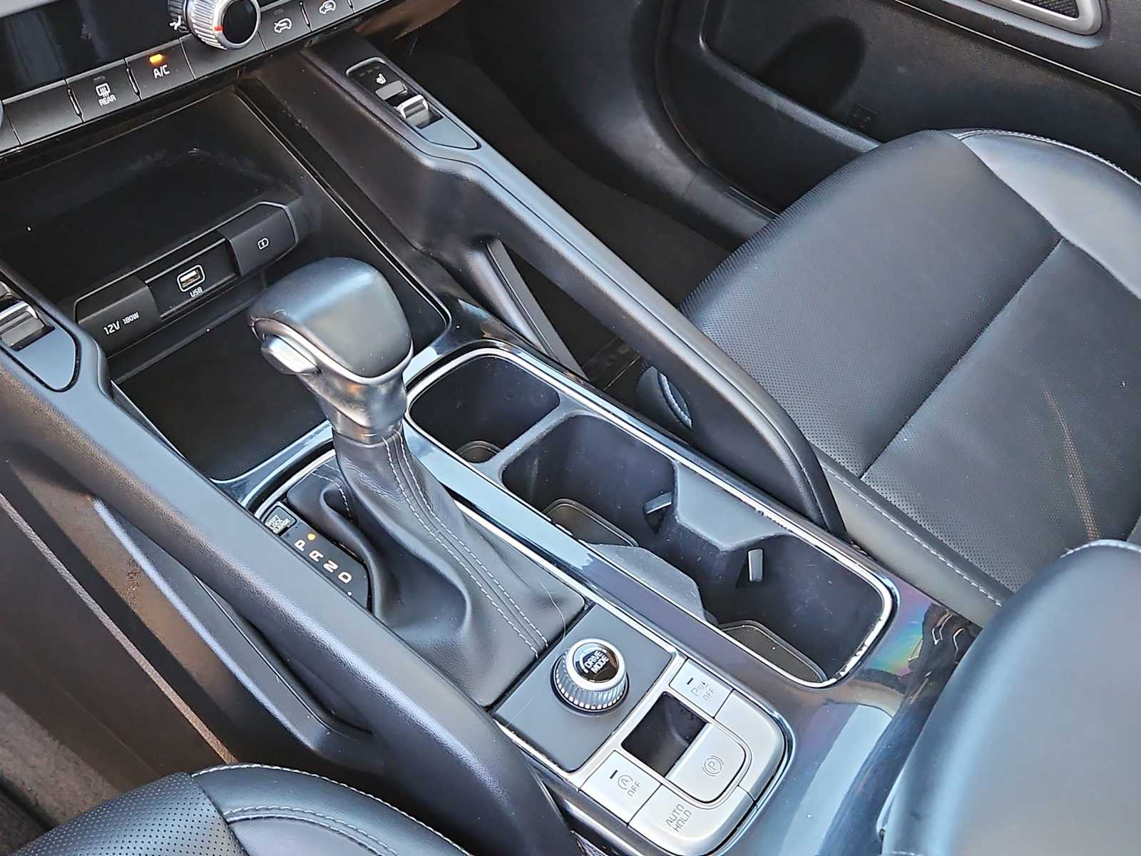 Thumbnail: 2021 Kia Telluride - 20