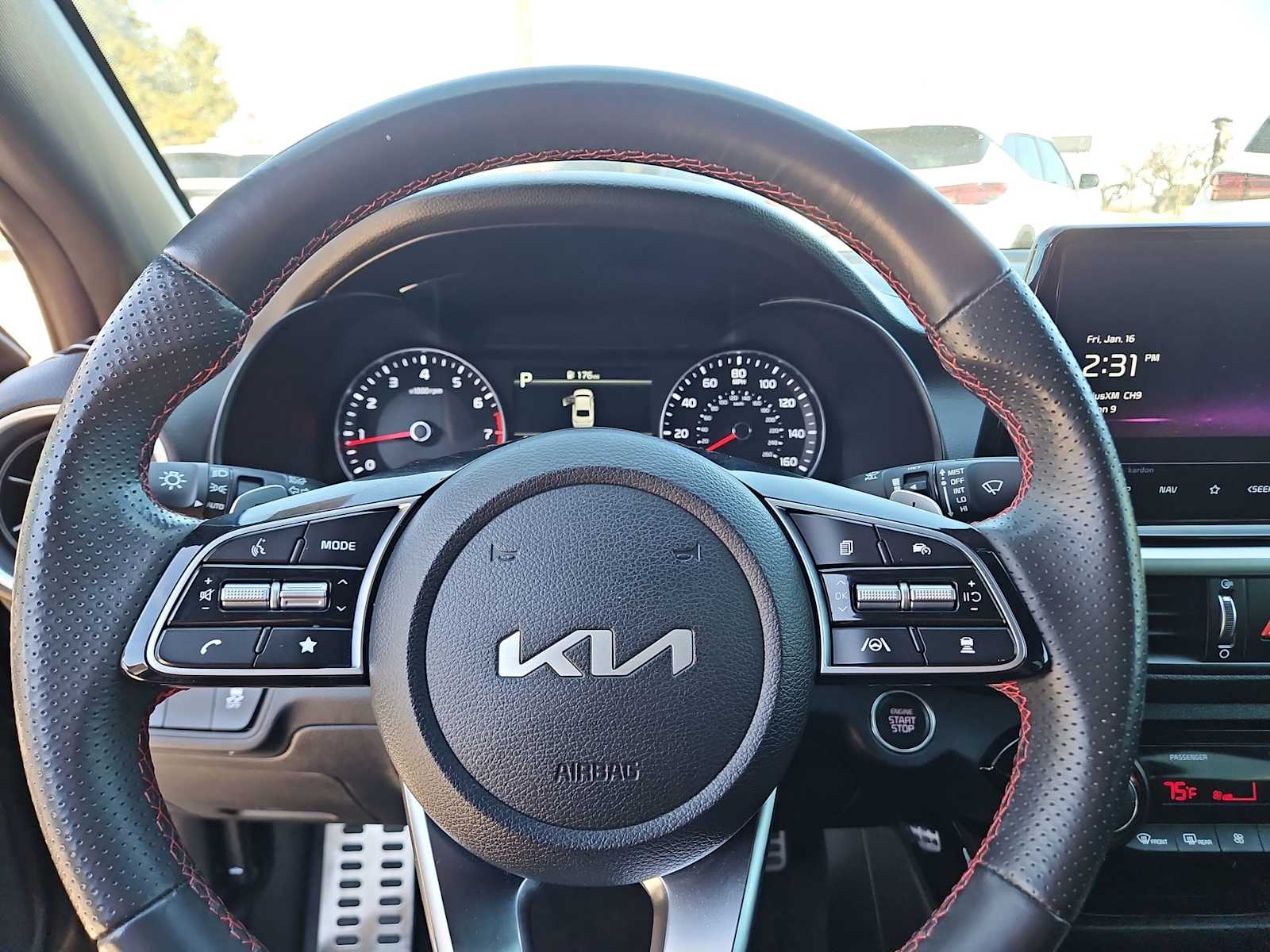 Thumbnail: 2024 Kia Forte - 24