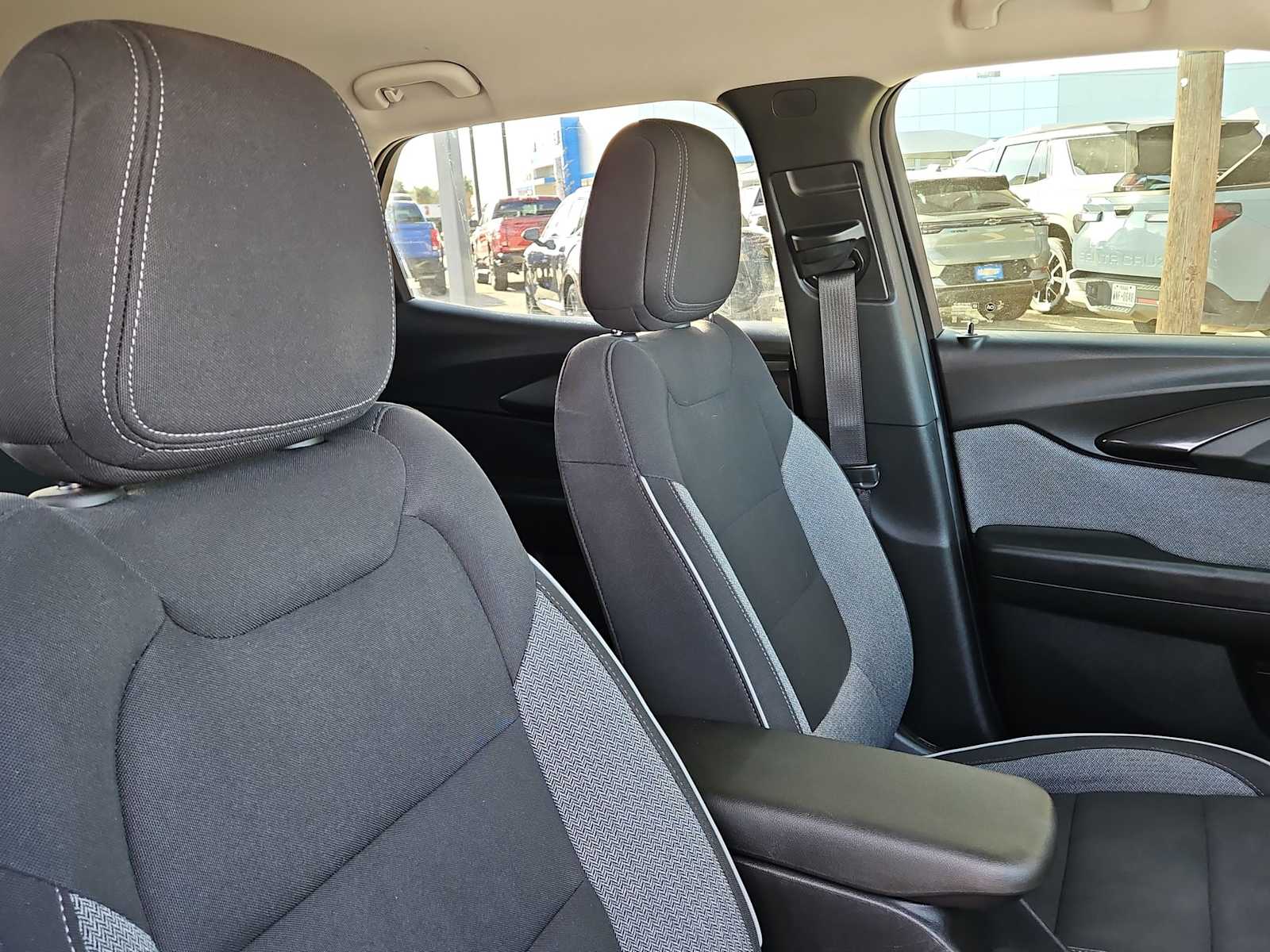 Thumbnail: 2023 Chevrolet TrailBlazer - 18