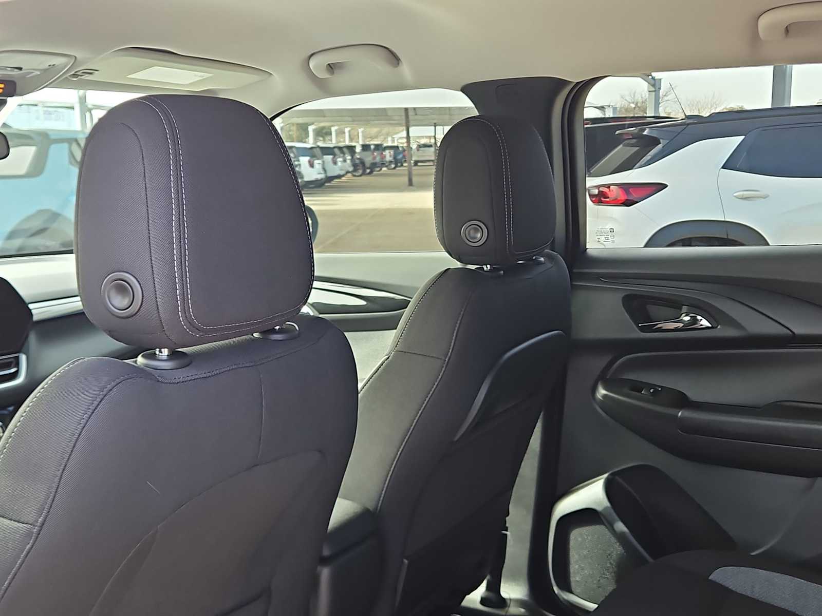 Thumbnail: 2026 Chevrolet TrailBlazer - 16