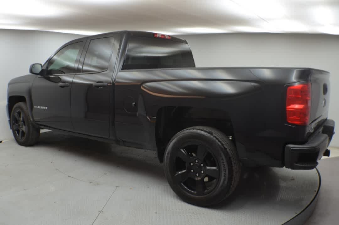 Thumbnail: 2018 Chevrolet Silverado 1500 - 7