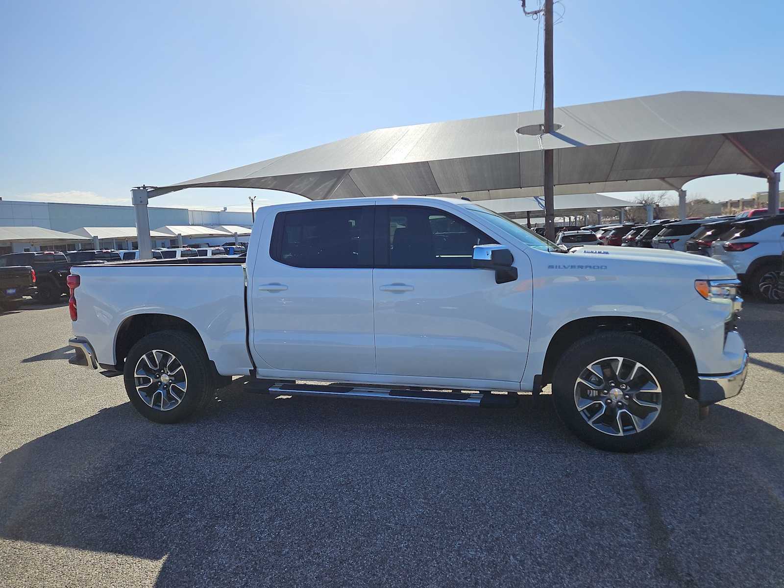 Thumbnail: 2026 Chevrolet Silverado 1500 - 9