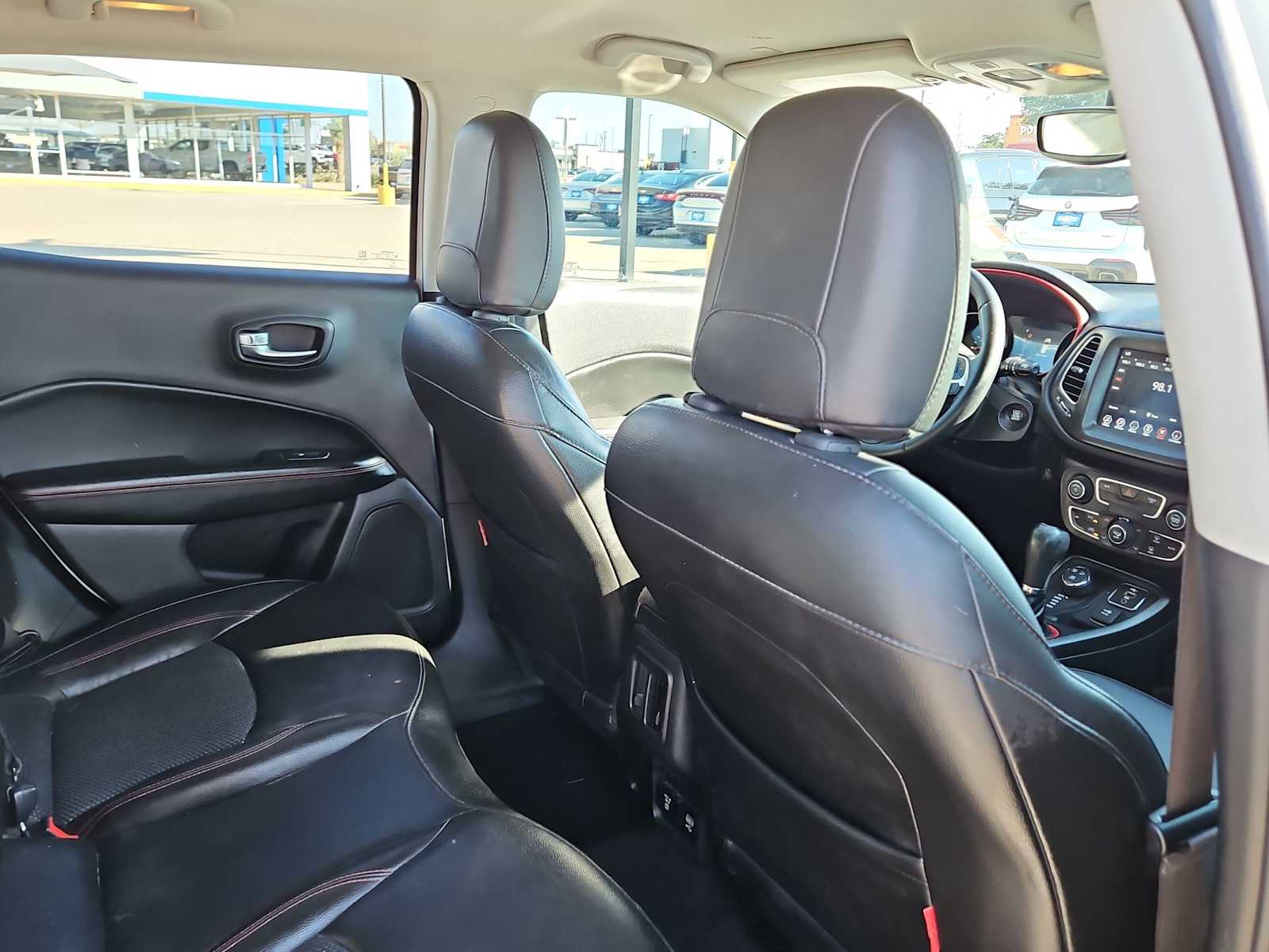 Thumbnail: 2019 Jeep Compass - 8