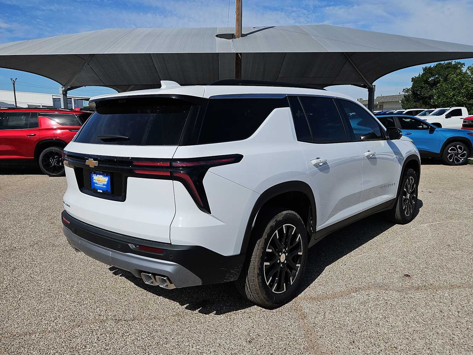 Thumbnail: 2026 Chevrolet Traverse - 8