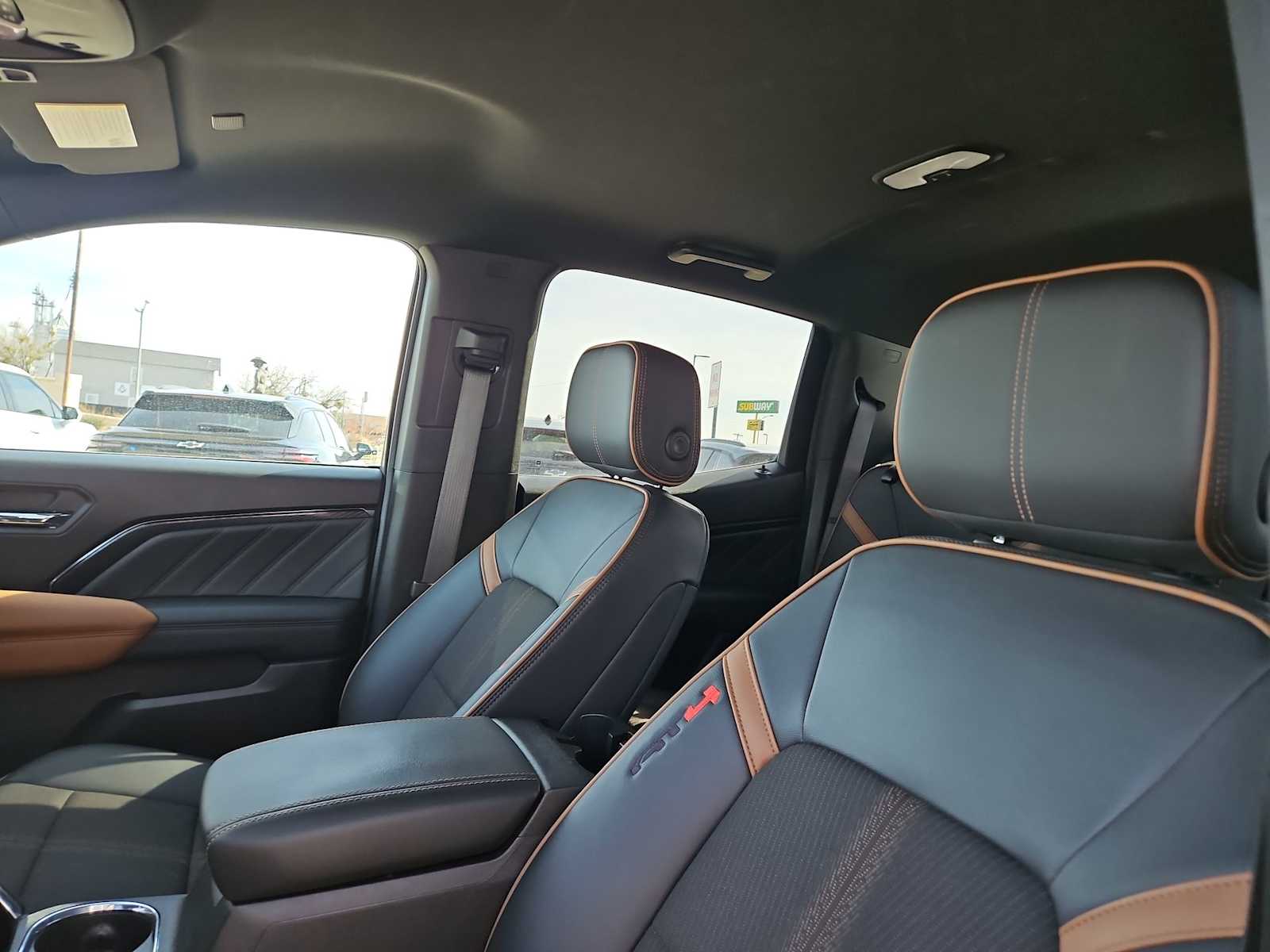 Thumbnail: 2024 GMC Canyon - 15