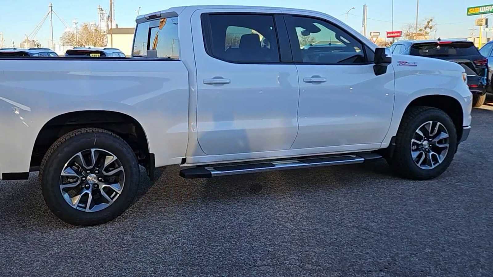 Thumbnail: 2025 Chevrolet Silverado 1500 - 8