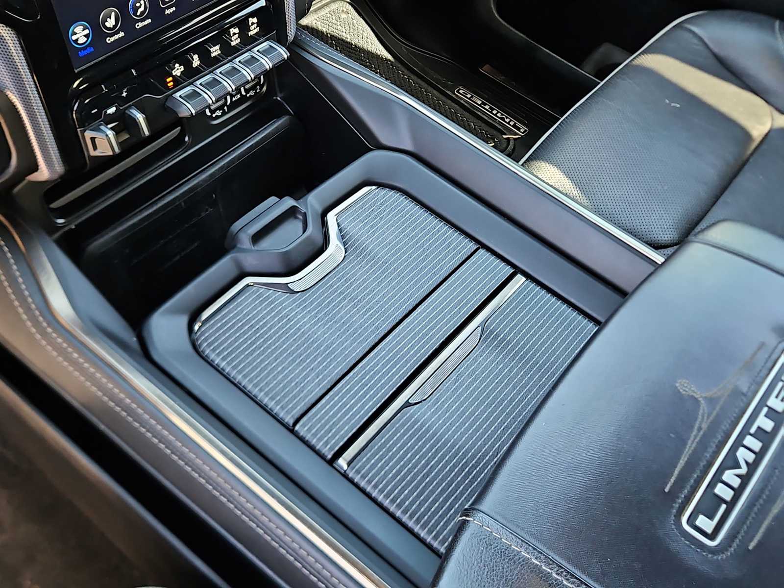 Thumbnail: 2020 RAM 1500 - 20