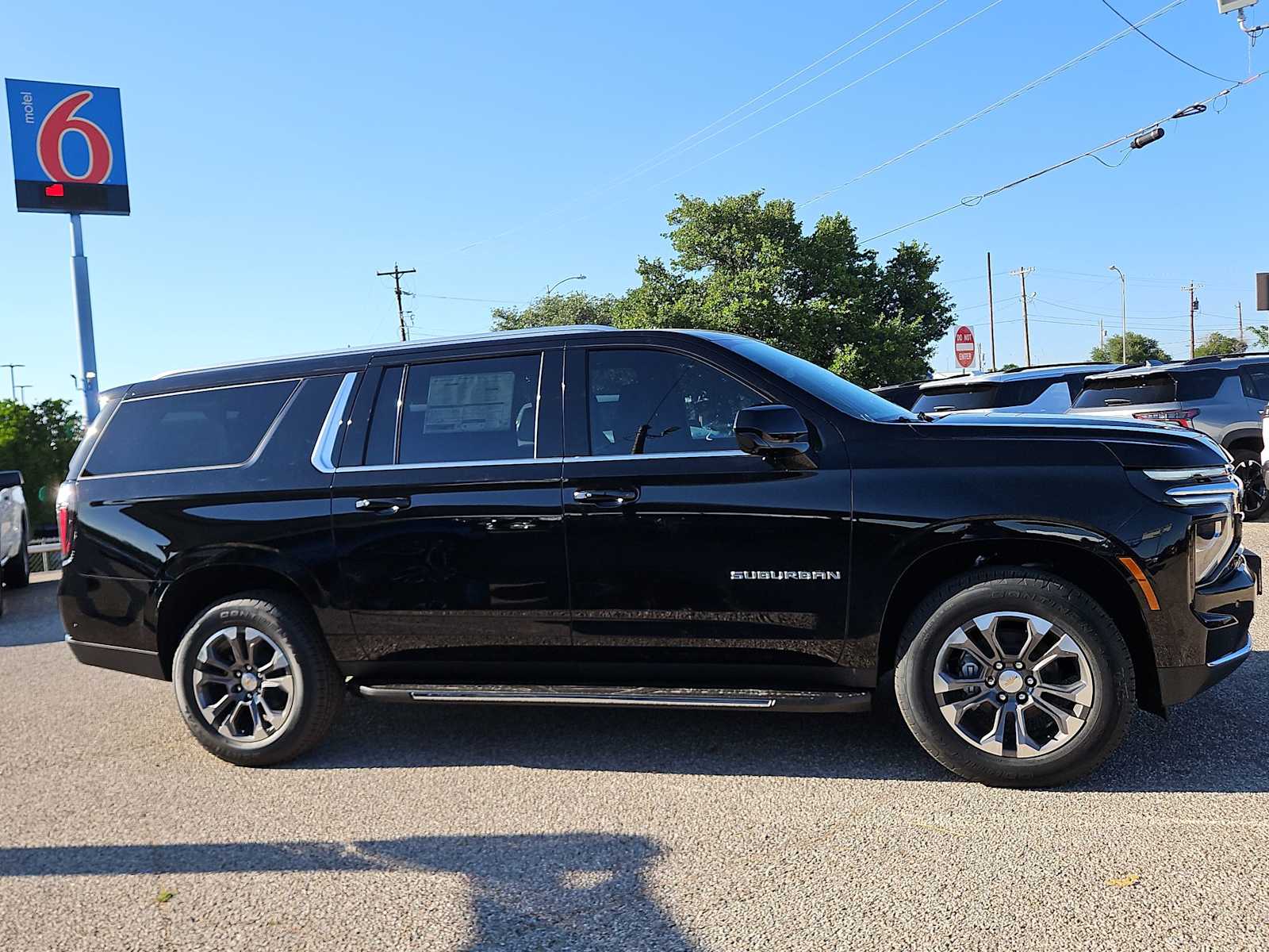 Thumbnail: 2026 Chevrolet Suburban - 9