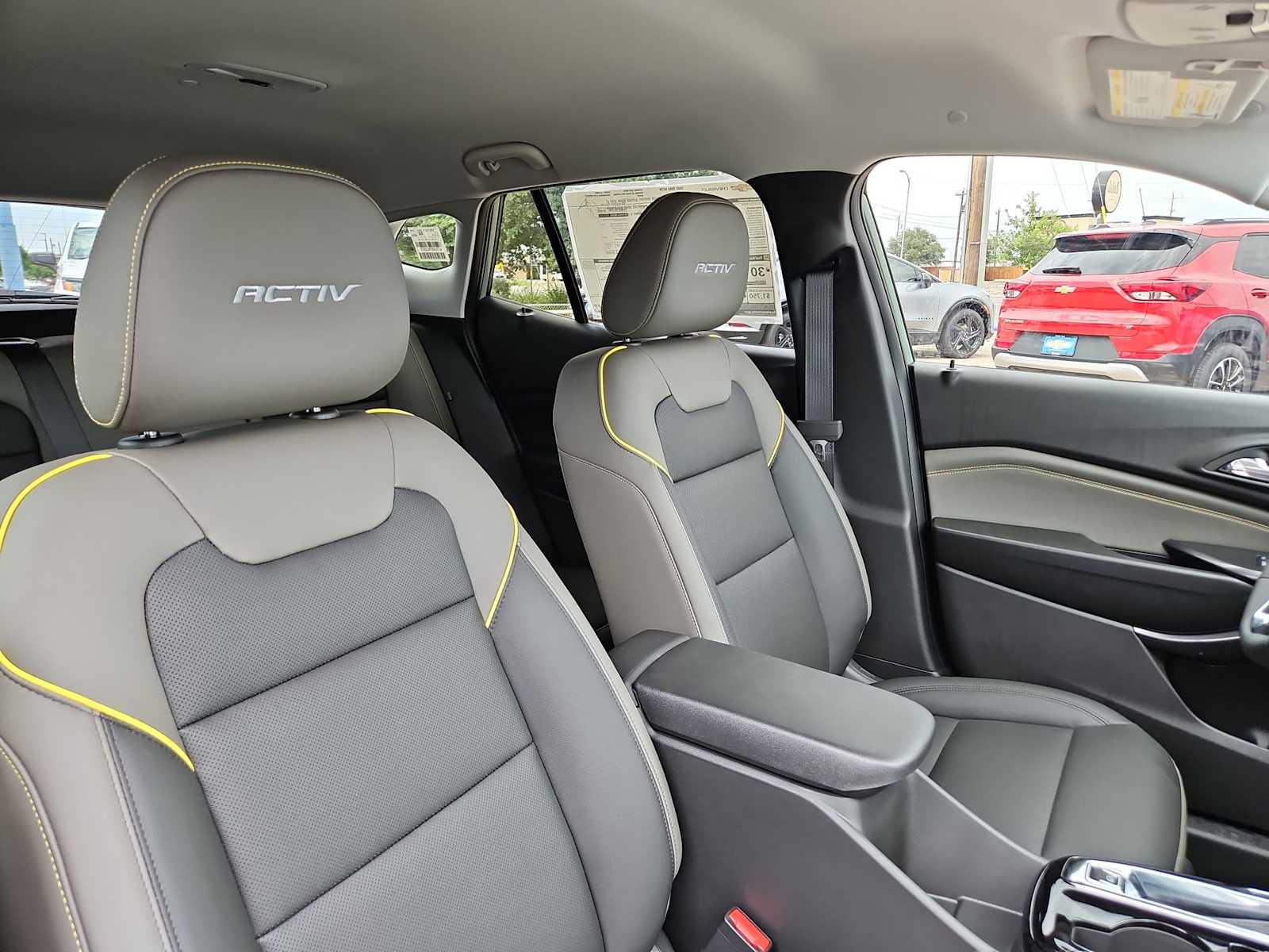 Thumbnail: 2025 Chevrolet Trax - 13