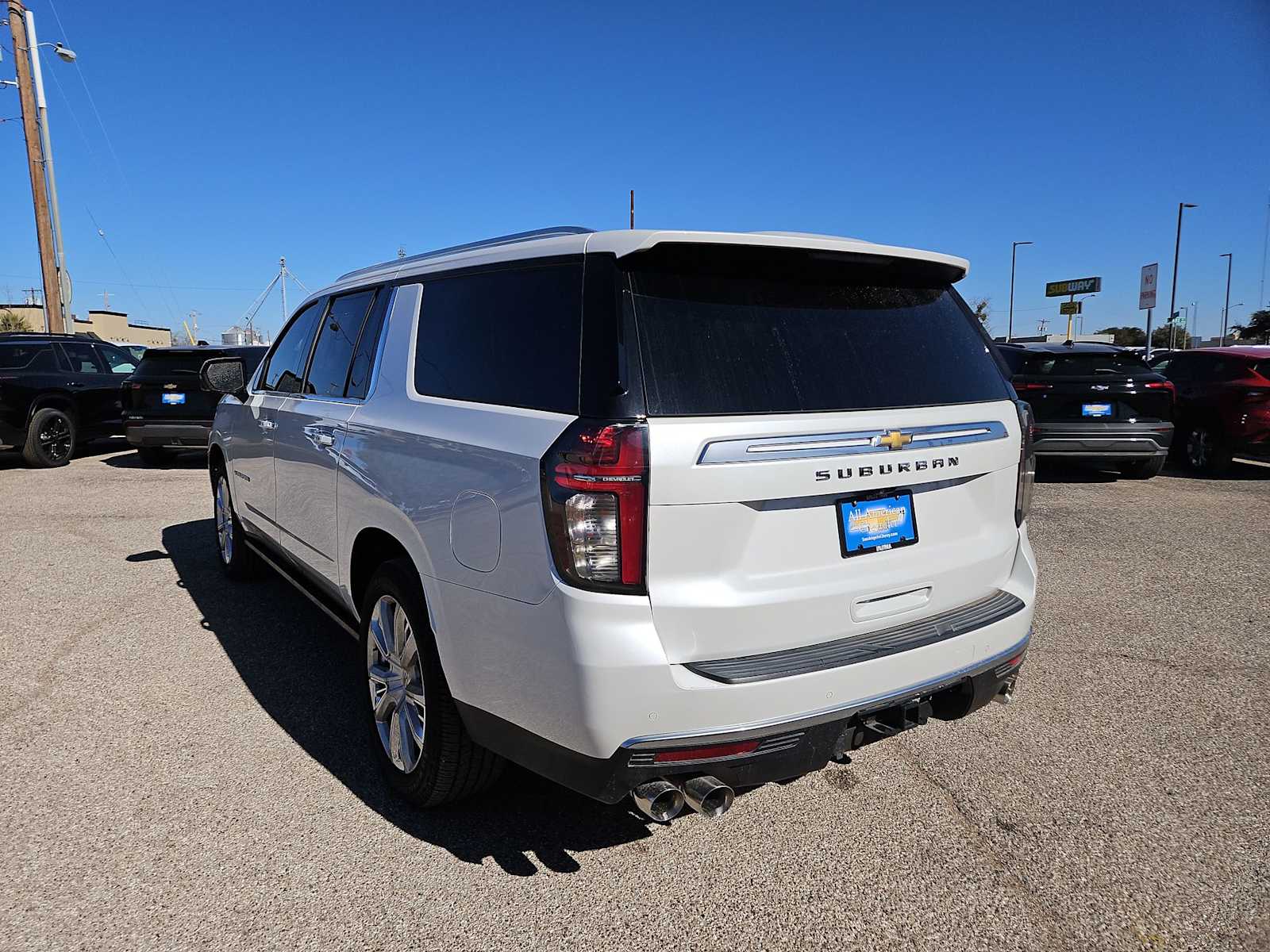 Thumbnail: 2022 Chevrolet Suburban - 6