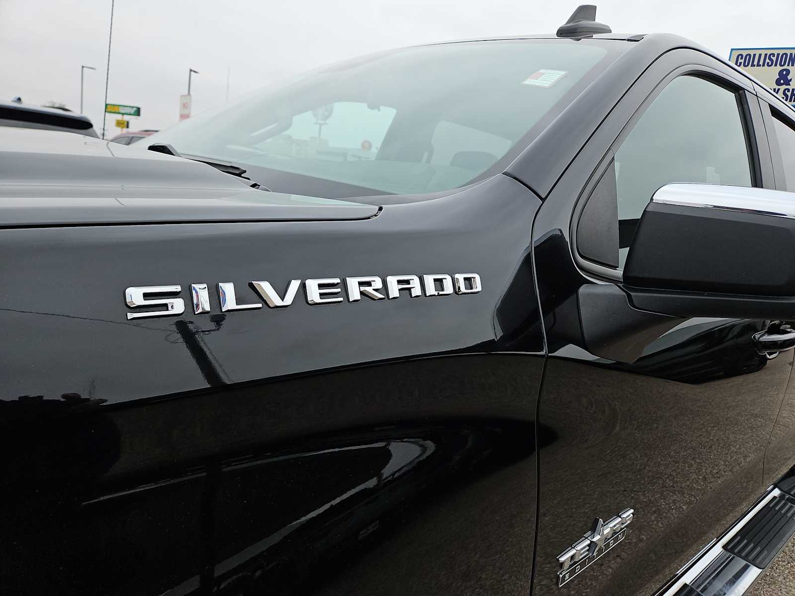 Thumbnail: 2022 Chevrolet Silverado 1500 - 11