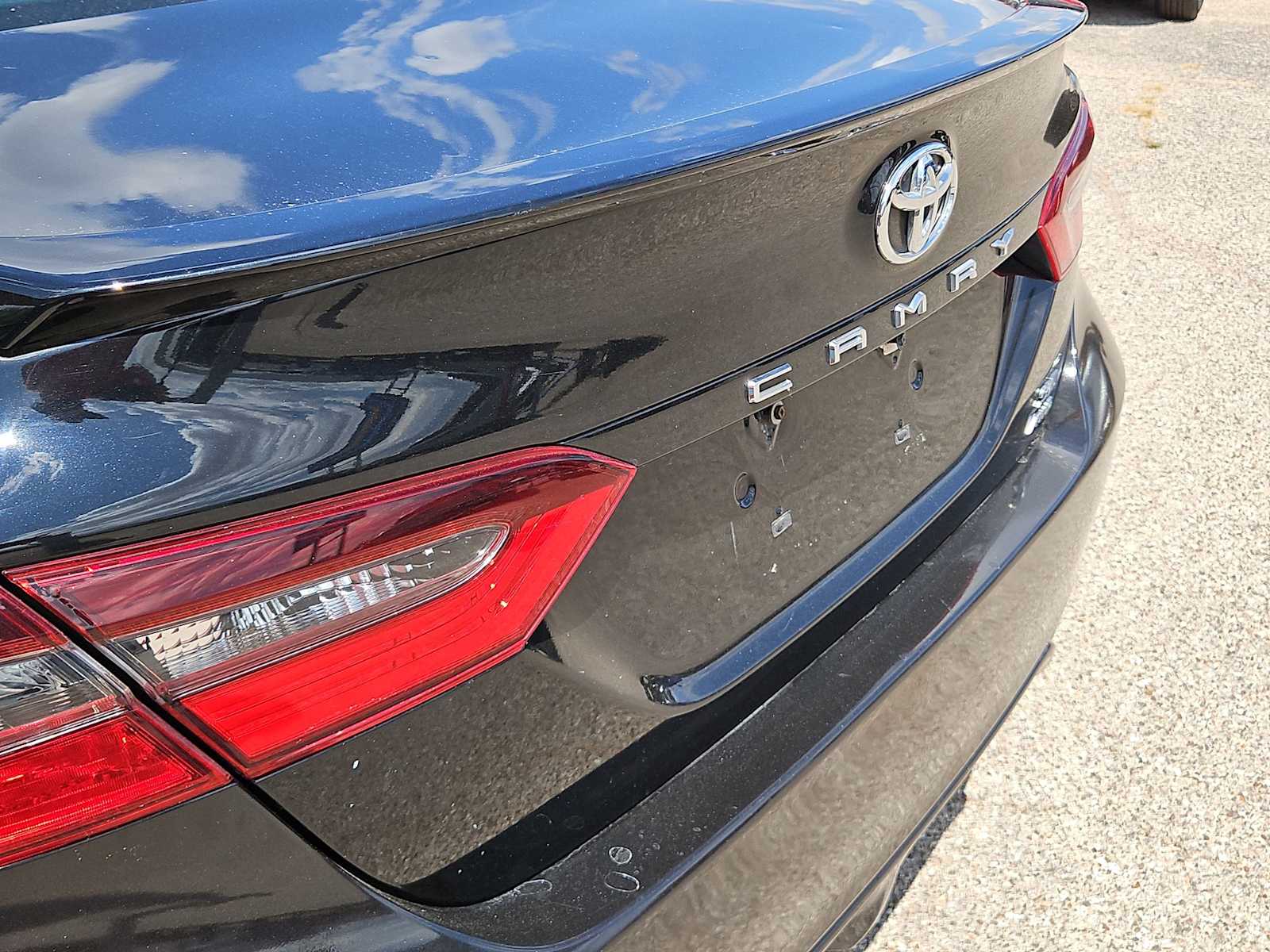 Thumbnail: 2021 Toyota Camry - 7