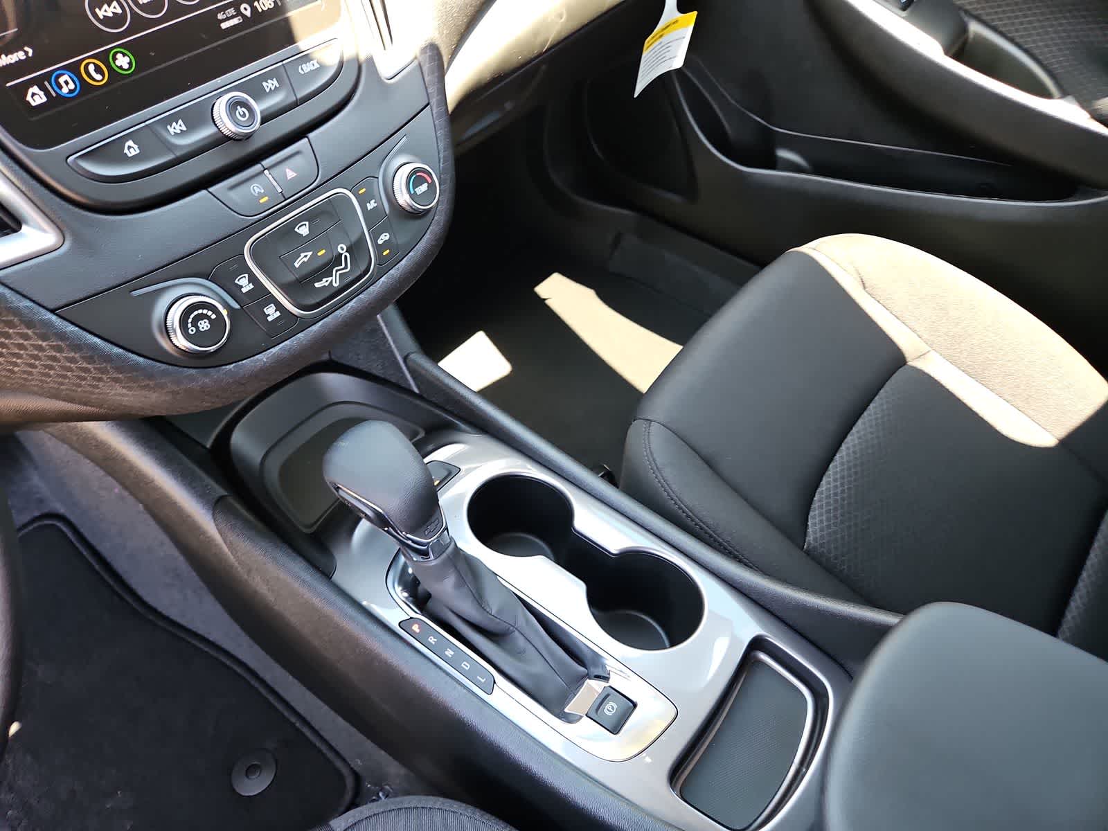 Thumbnail: 2025 Chevrolet Malibu - 16