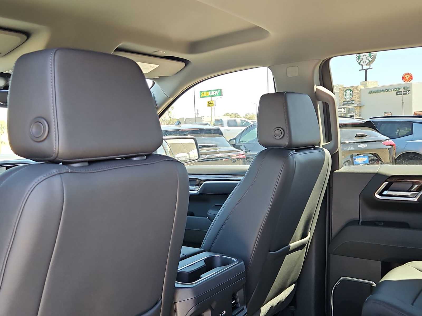 Thumbnail: 2026 Chevrolet Silverado 1500 - 23