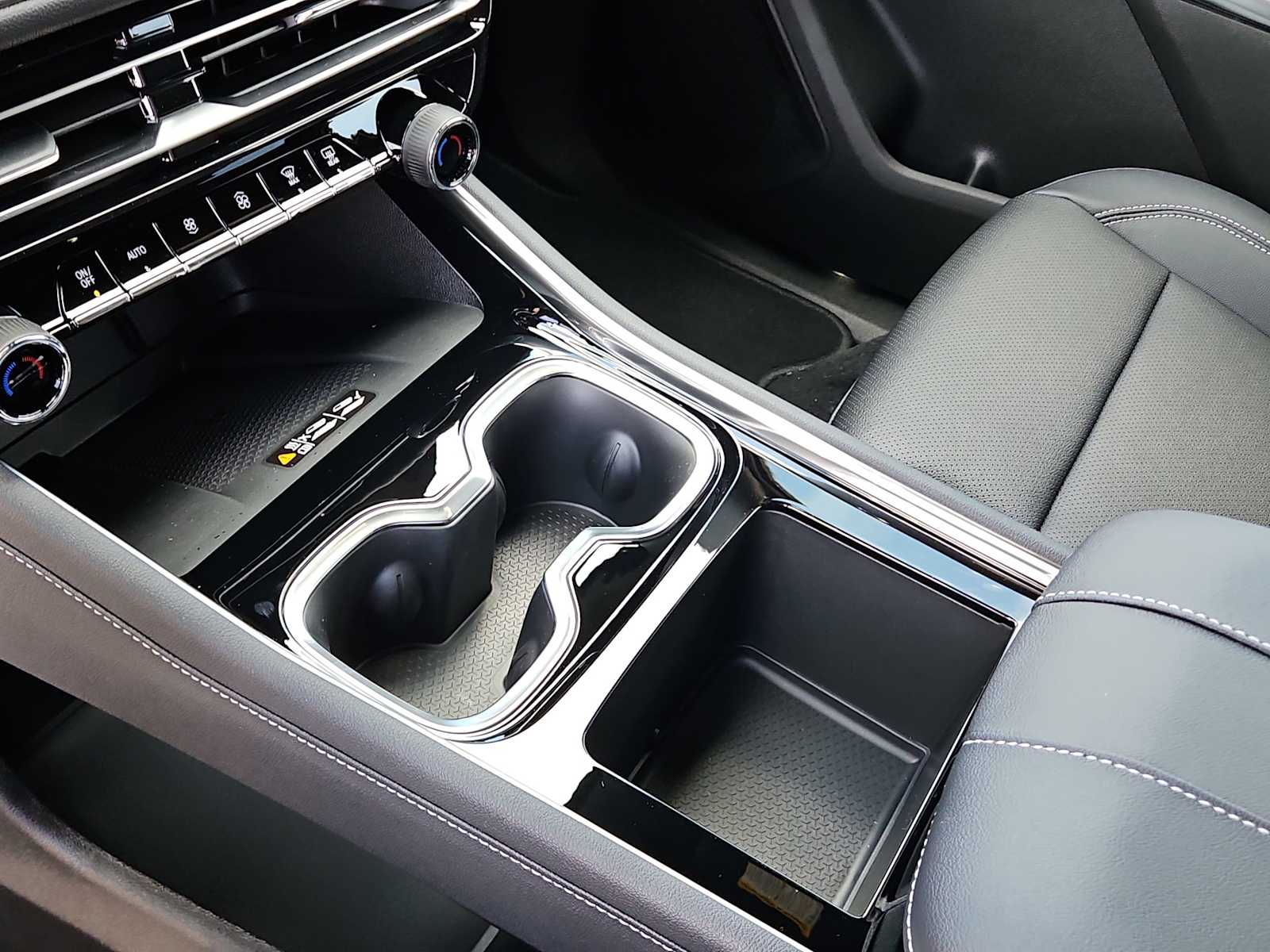 Thumbnail: 2026 Chevrolet Traverse - 20