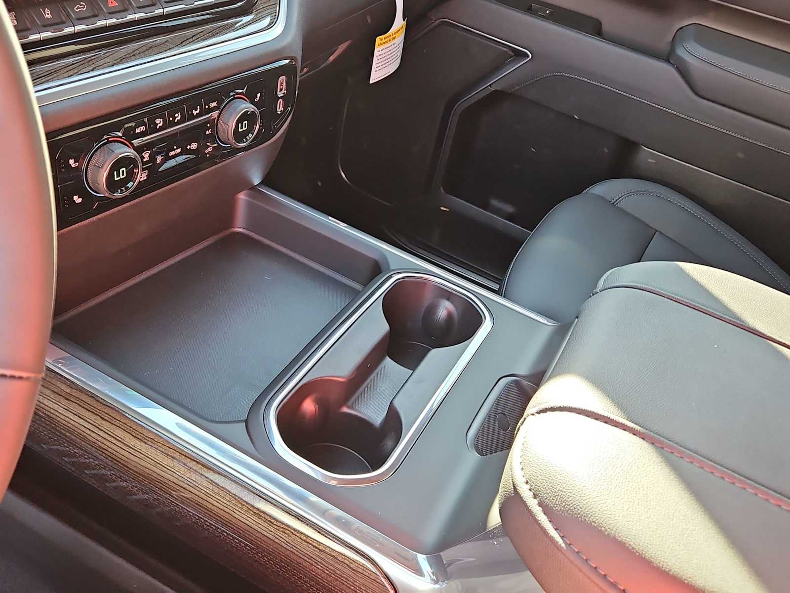 Thumbnail: 2026 Chevrolet Silverado 3500 - 20