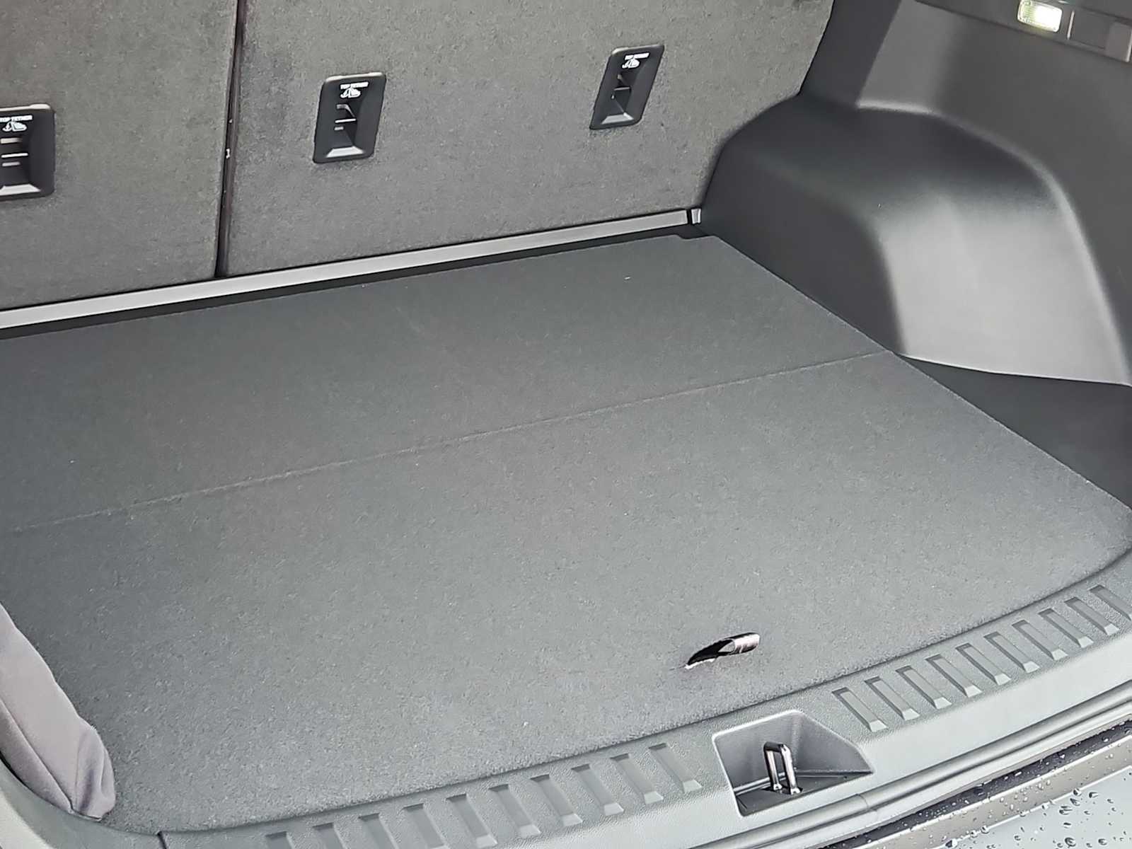 Thumbnail: 2026 Chevrolet Equinox - 23