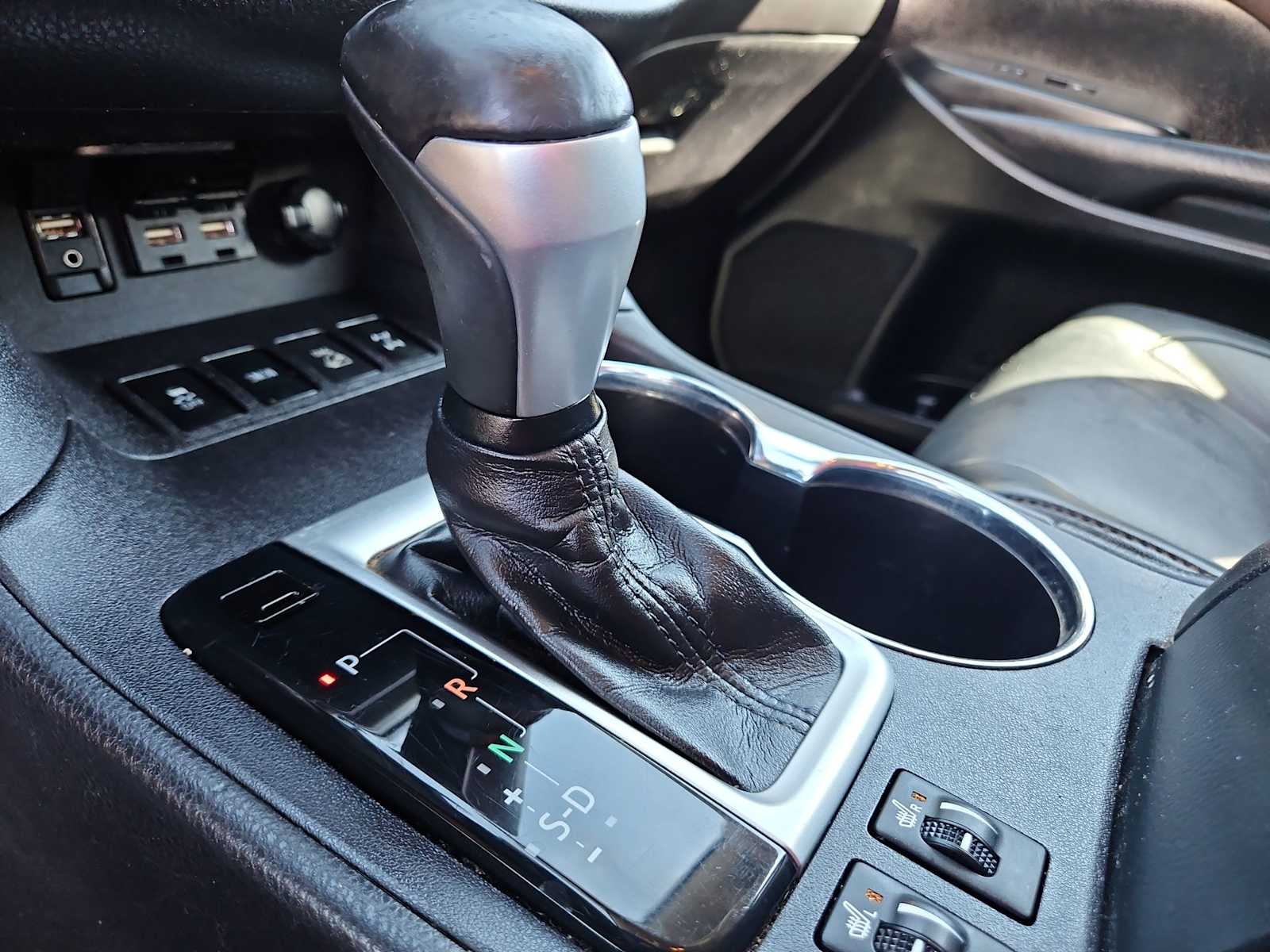 Thumbnail: 2019 Toyota Highlander - 21