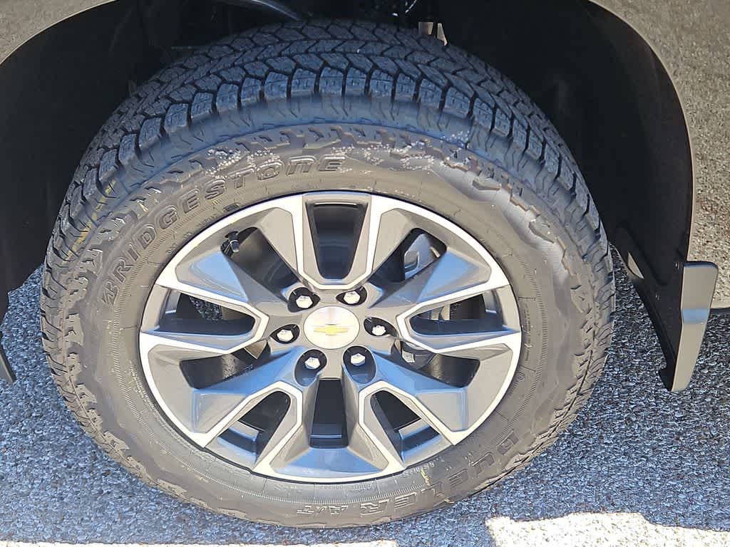 Thumbnail: 2026 Chevrolet Silverado 1500 - 12