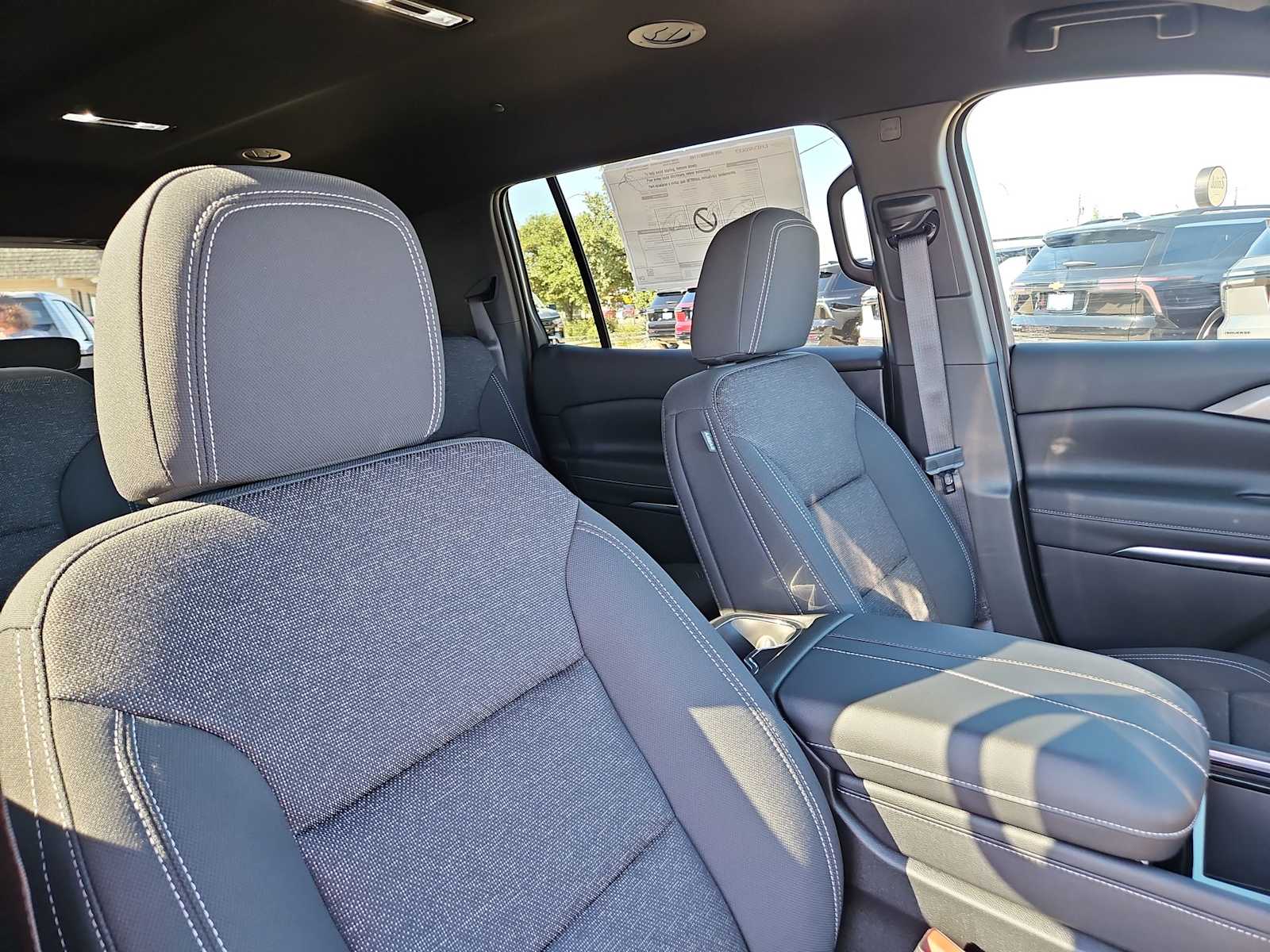 Thumbnail: 2022 Toyota Tundra - 9