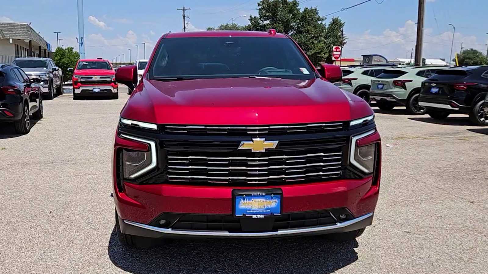 Thumbnail: 2025 Chevrolet Tahoe - 2