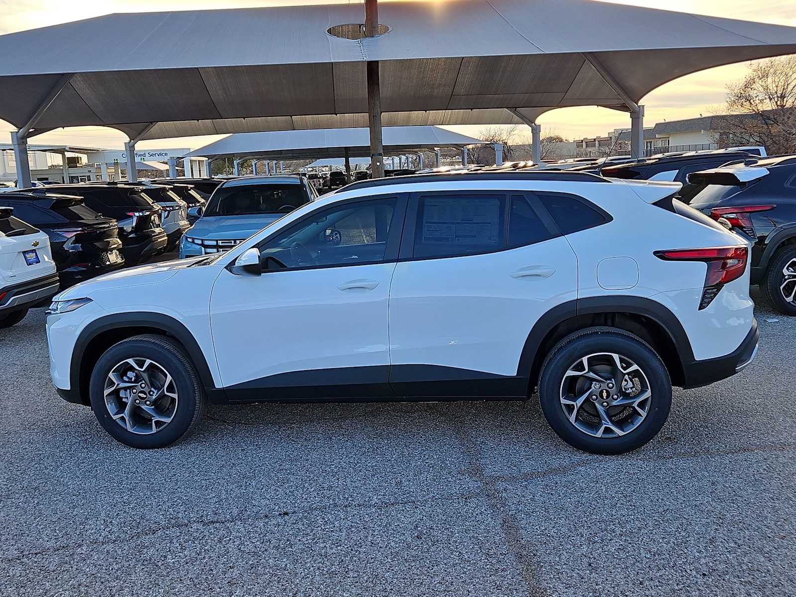 Thumbnail: 2026 Chevrolet Trax - 5