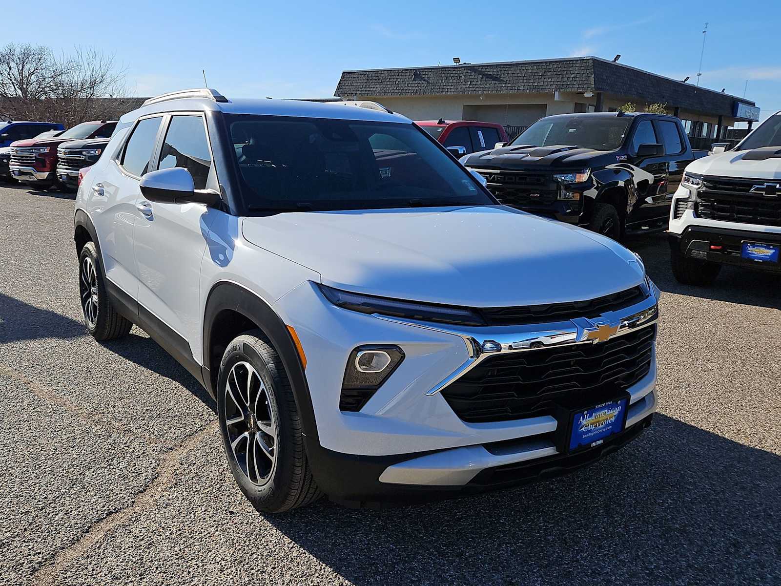 Thumbnail: 2026 Chevrolet TrailBlazer - 2