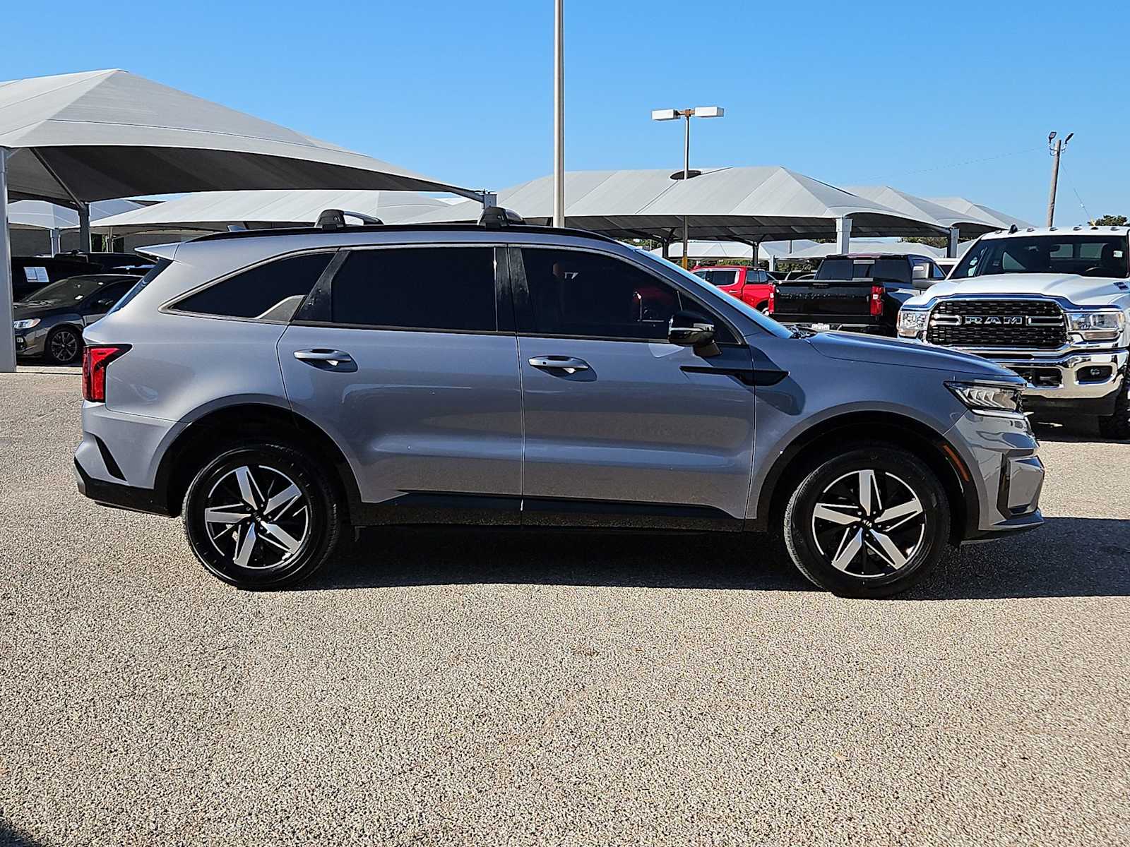 Thumbnail: 2021 Kia Sorento - 9