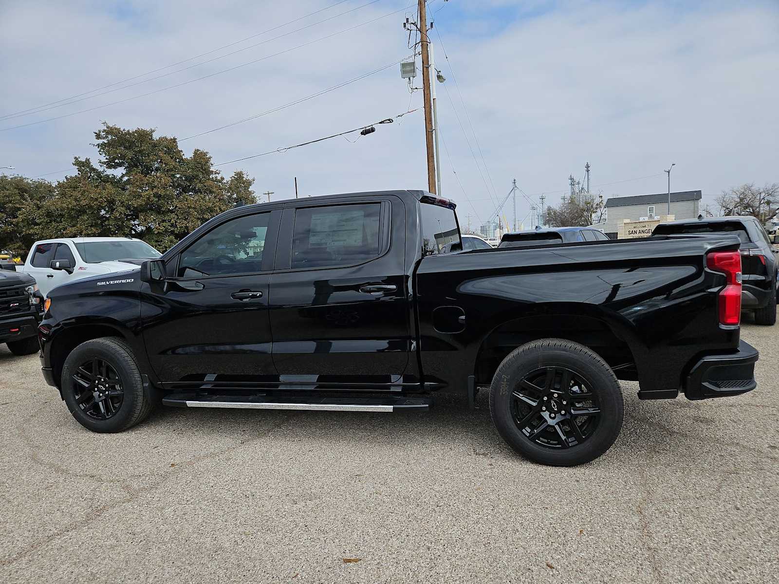 Thumbnail: 2026 Chevrolet Silverado 1500 - 5