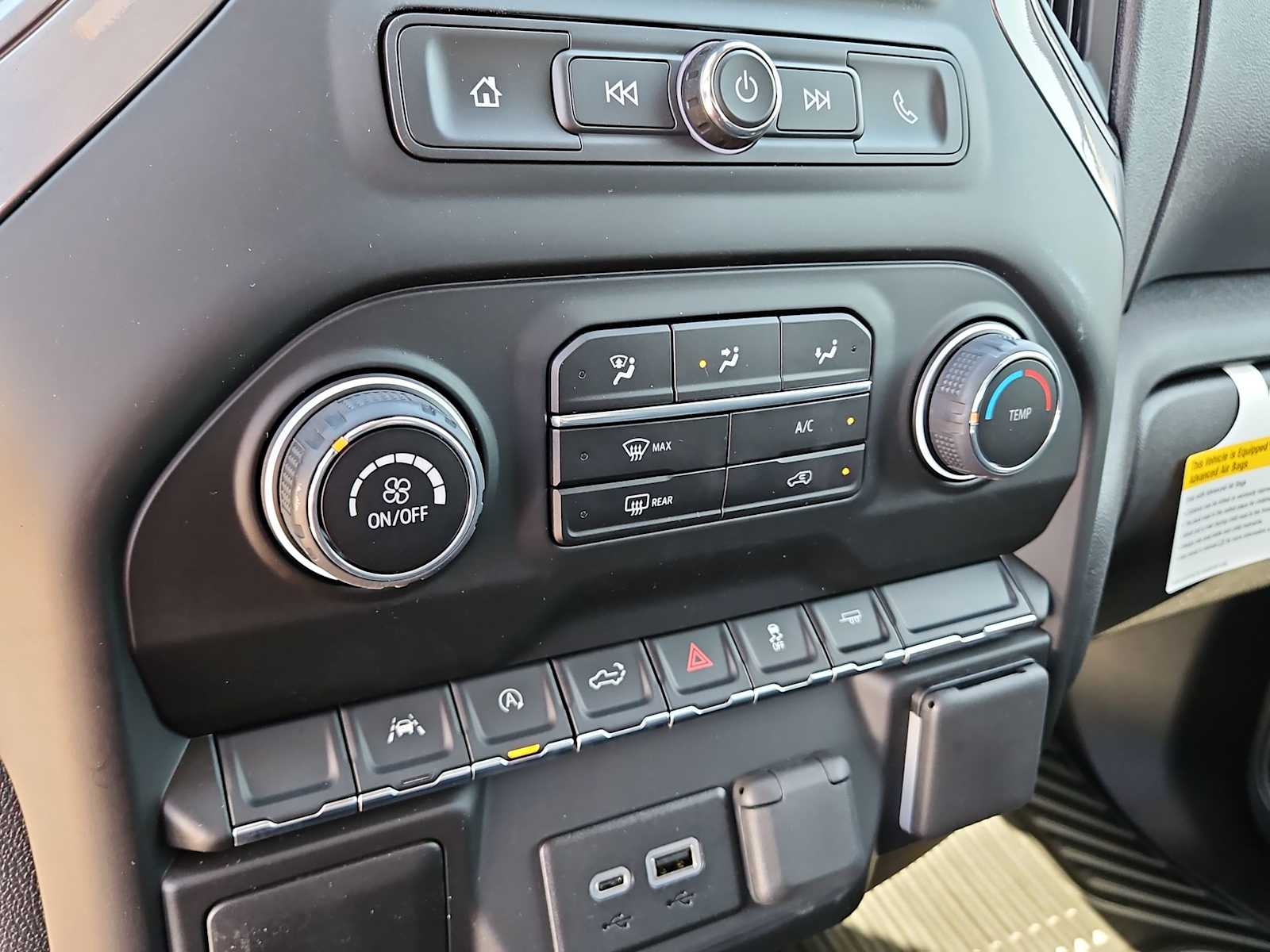 Thumbnail: 2026 Chevrolet Silverado 1500 - 24