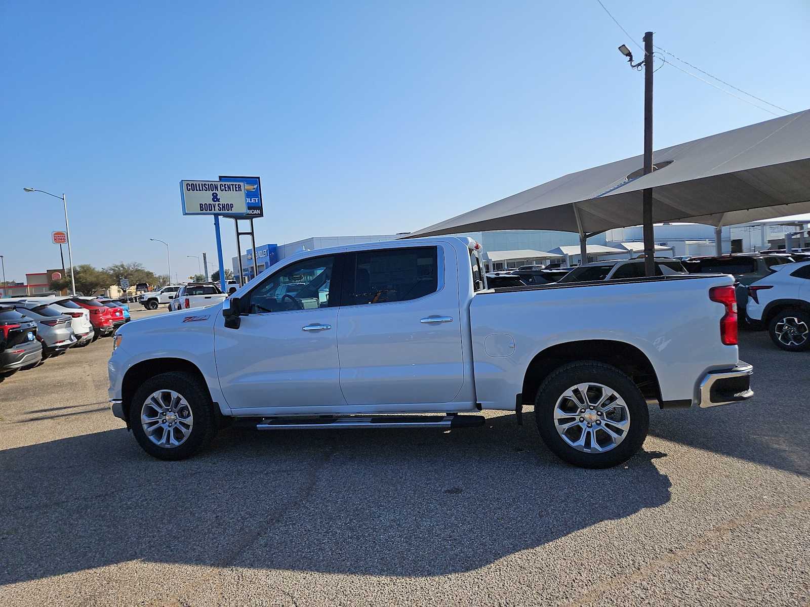 Thumbnail: 2026 Chevrolet Silverado 1500 - 5