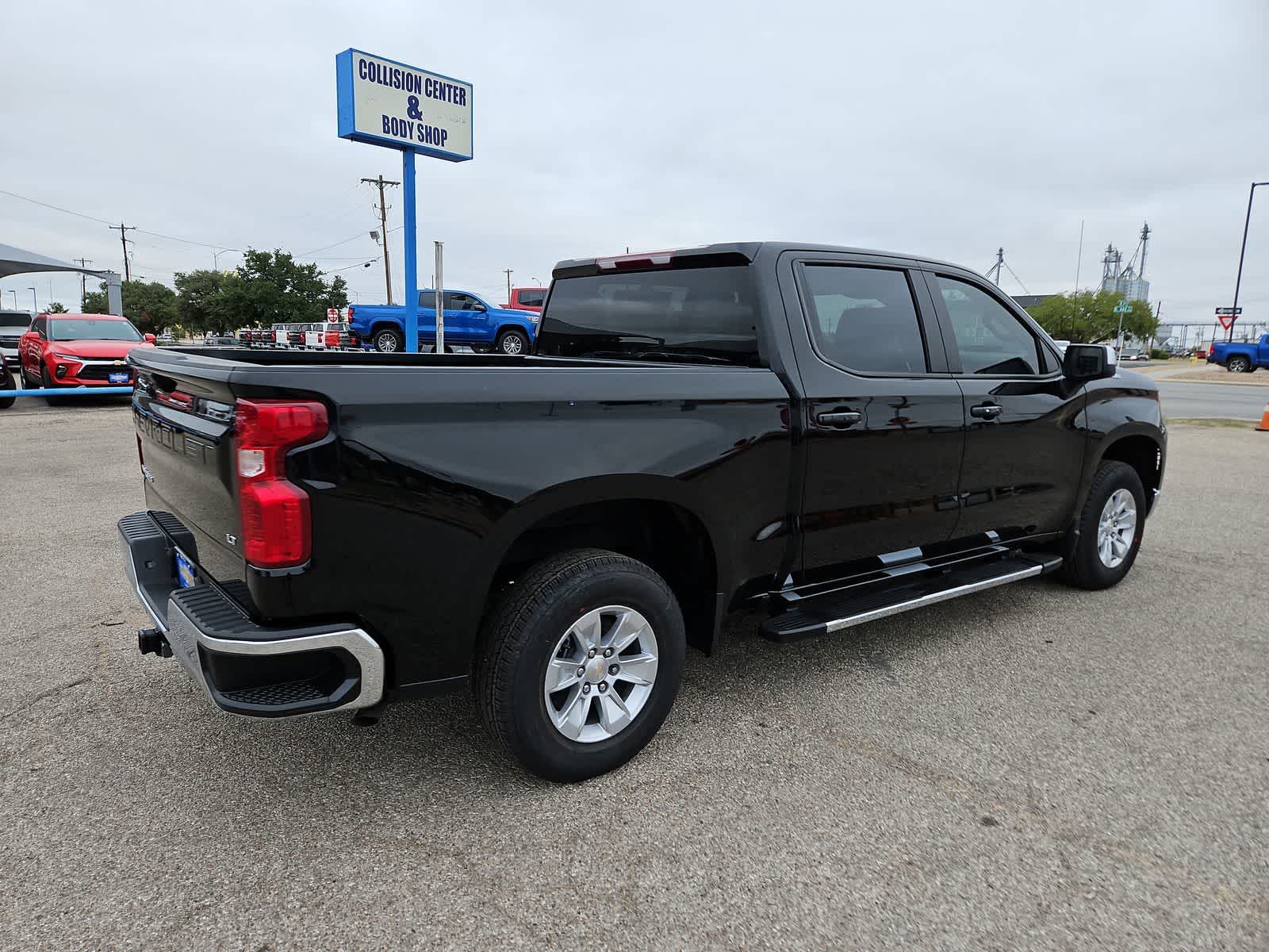 Thumbnail: 2024 Chevrolet Silverado 1500 - 5