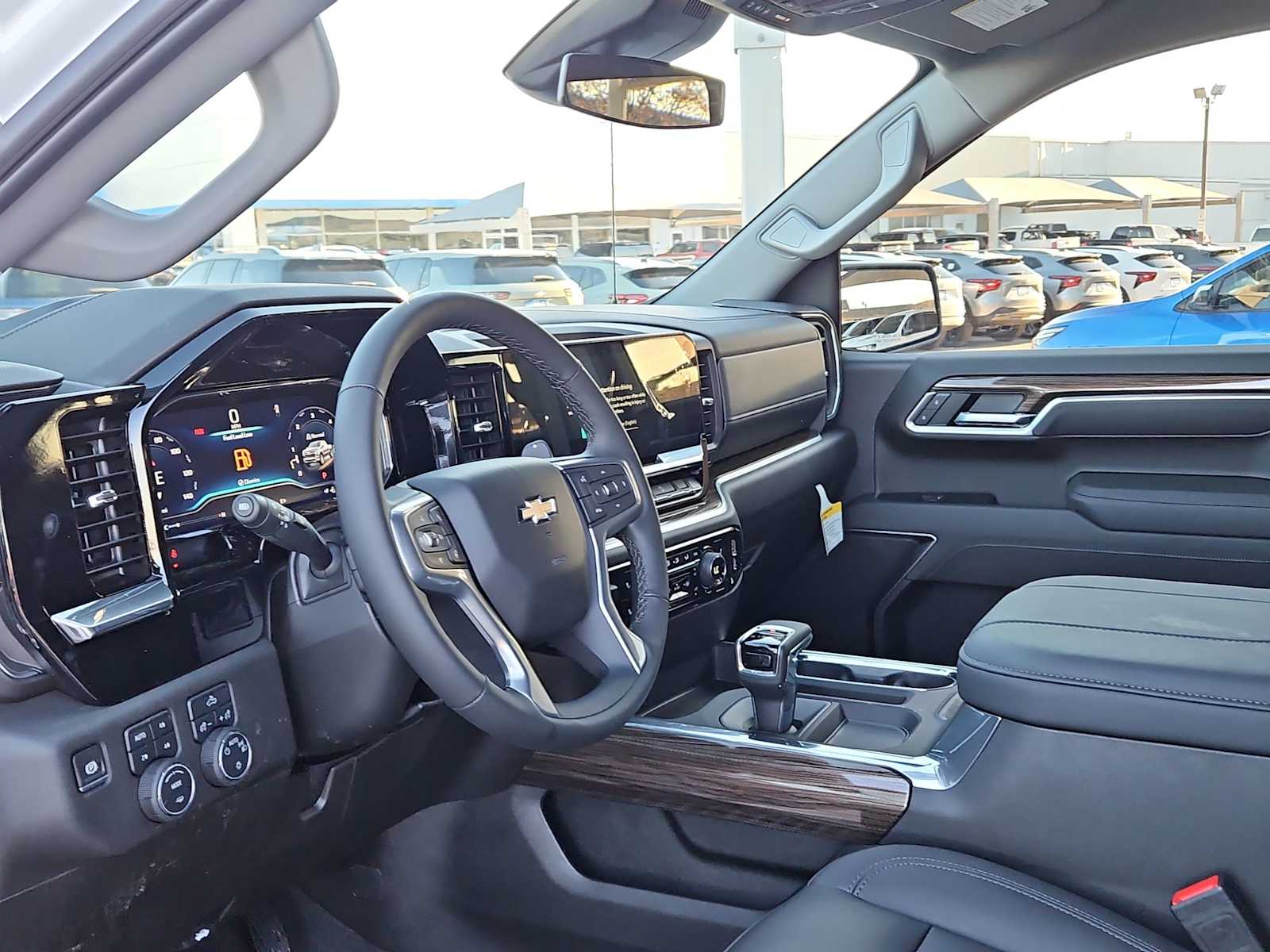 Thumbnail: 2025 Chevrolet Silverado 1500 - 10