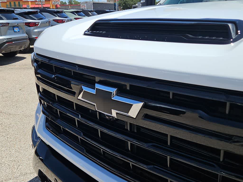 Thumbnail: 2026 Chevrolet Silverado 2500 - 13
