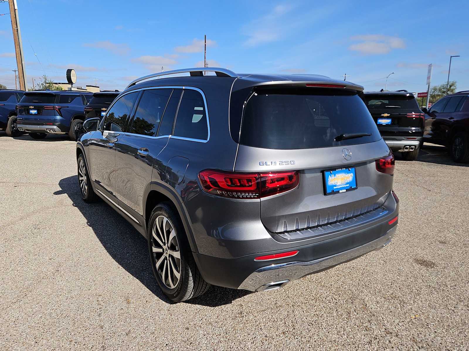 Thumbnail: 2022 Mercedes-Benz GLB - 6