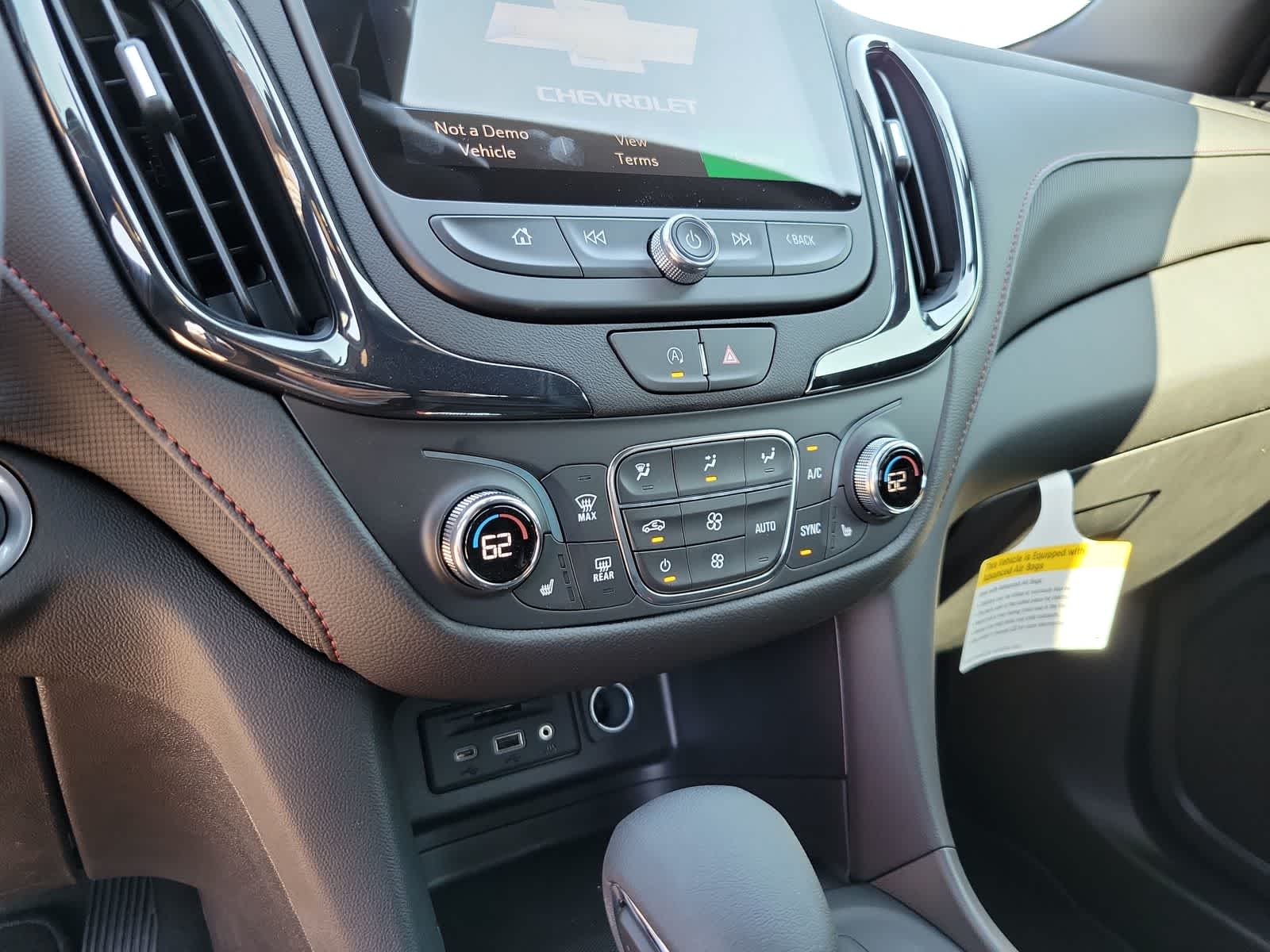 Thumbnail: 2024 Chevrolet Equinox - 21