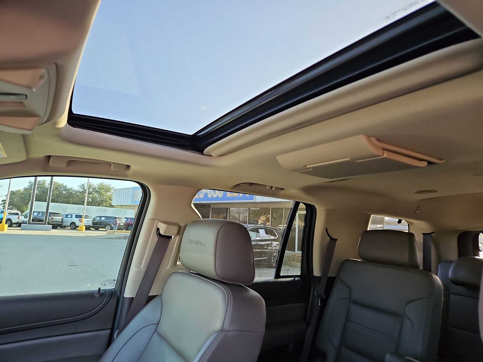 Thumbnail: 2018 GMC Yukon - 13