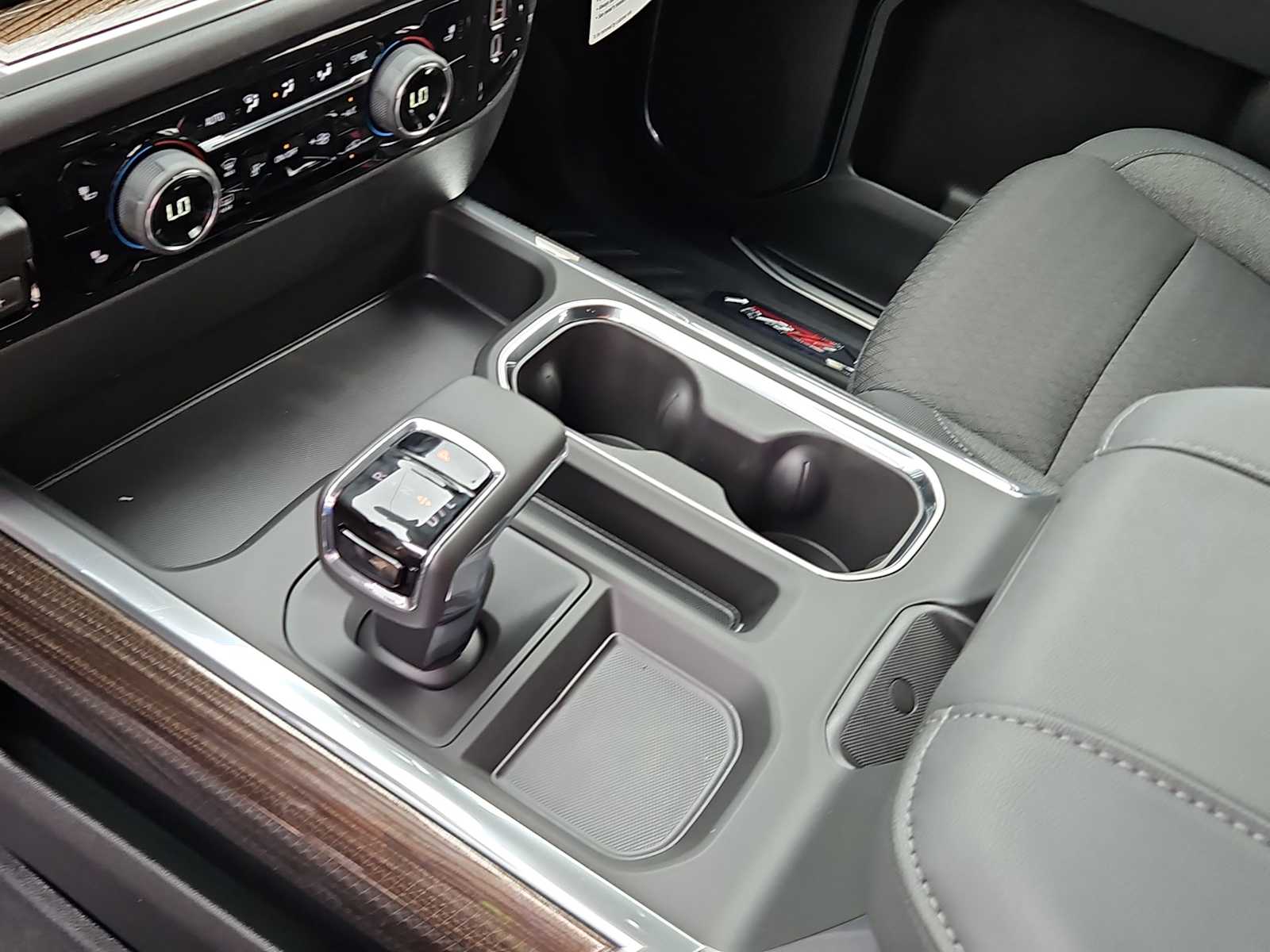 Thumbnail: 2026 Chevrolet Silverado 1500 - 20