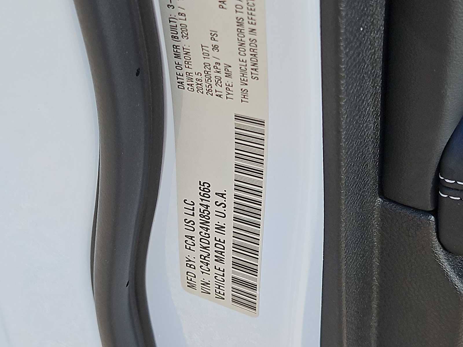 Thumbnail: 2022 Jeep Grand Cherokee - 25