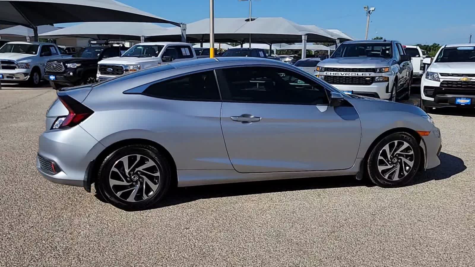 Thumbnail: 2017 Honda Civic - 8