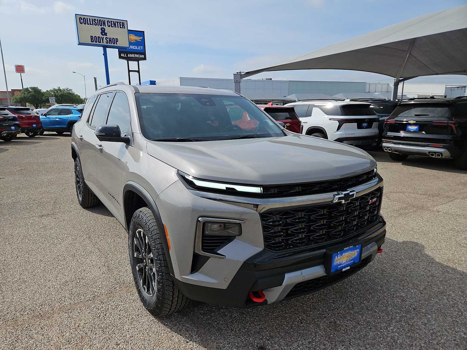 Thumbnail: 2026 Chevrolet Traverse - 2